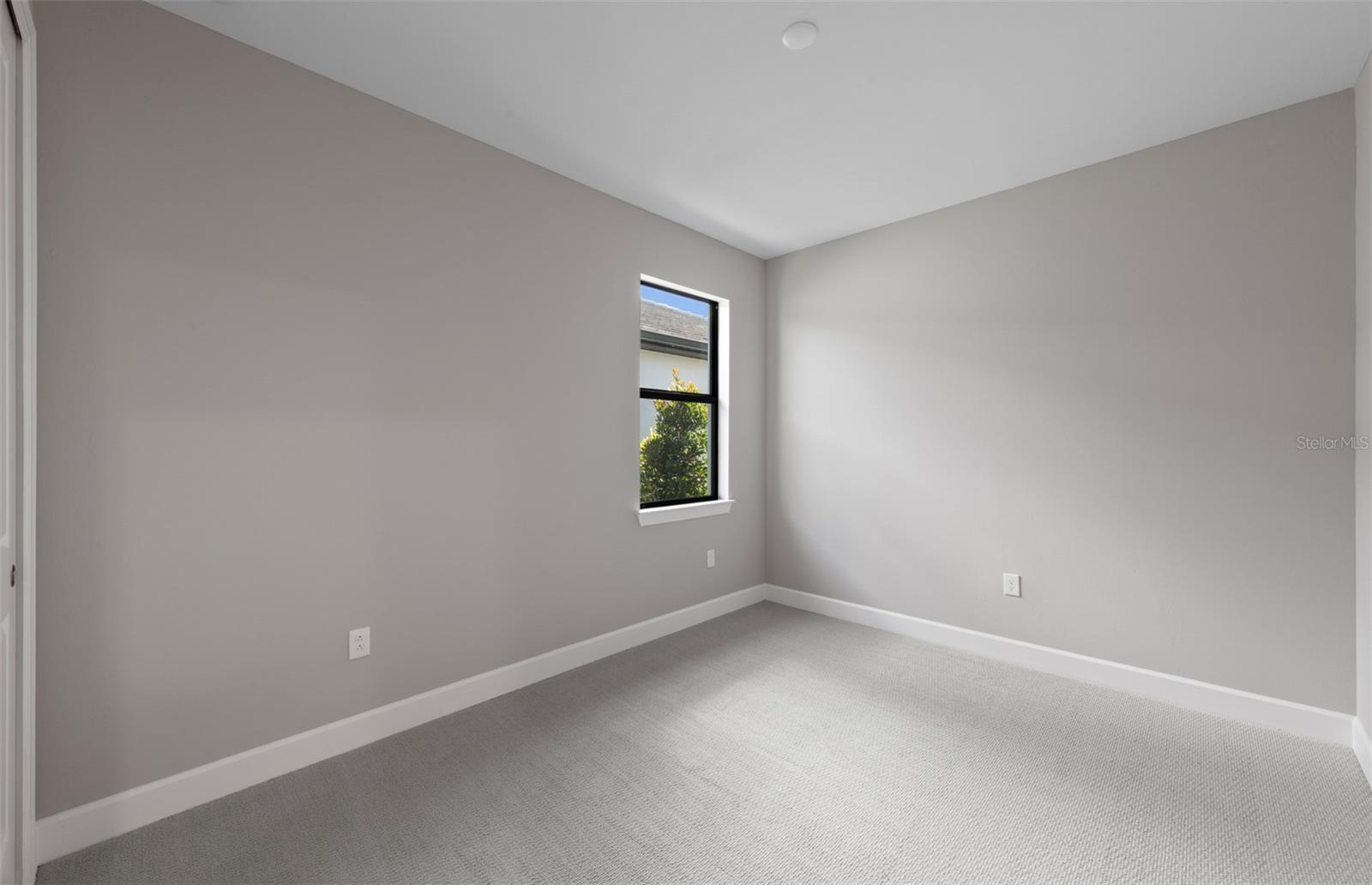 ARBOR OAKS AT THE WOODLANDS - Residential