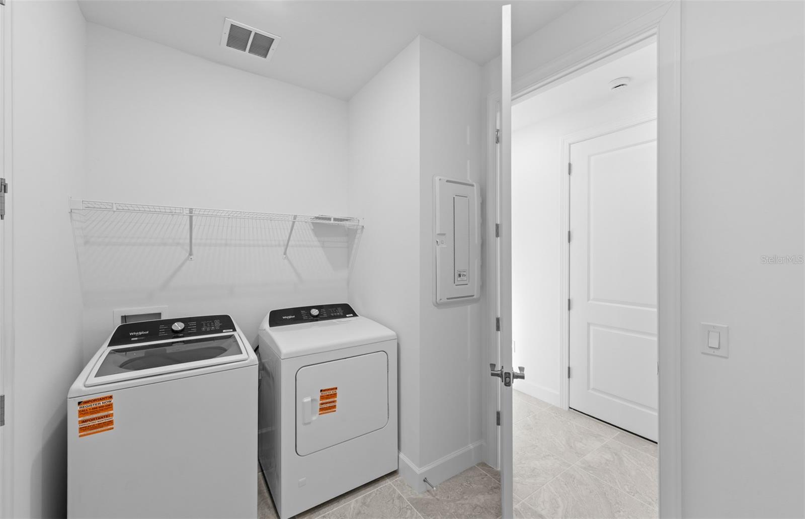 ARBOR OAKS AT THE WOODLANDS - Residential