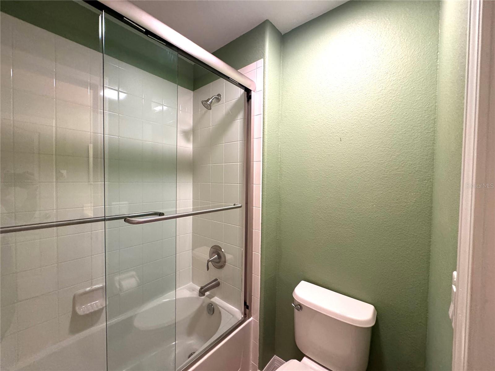 RIVER OAKS RESERVE PH 2 - Residential Lease