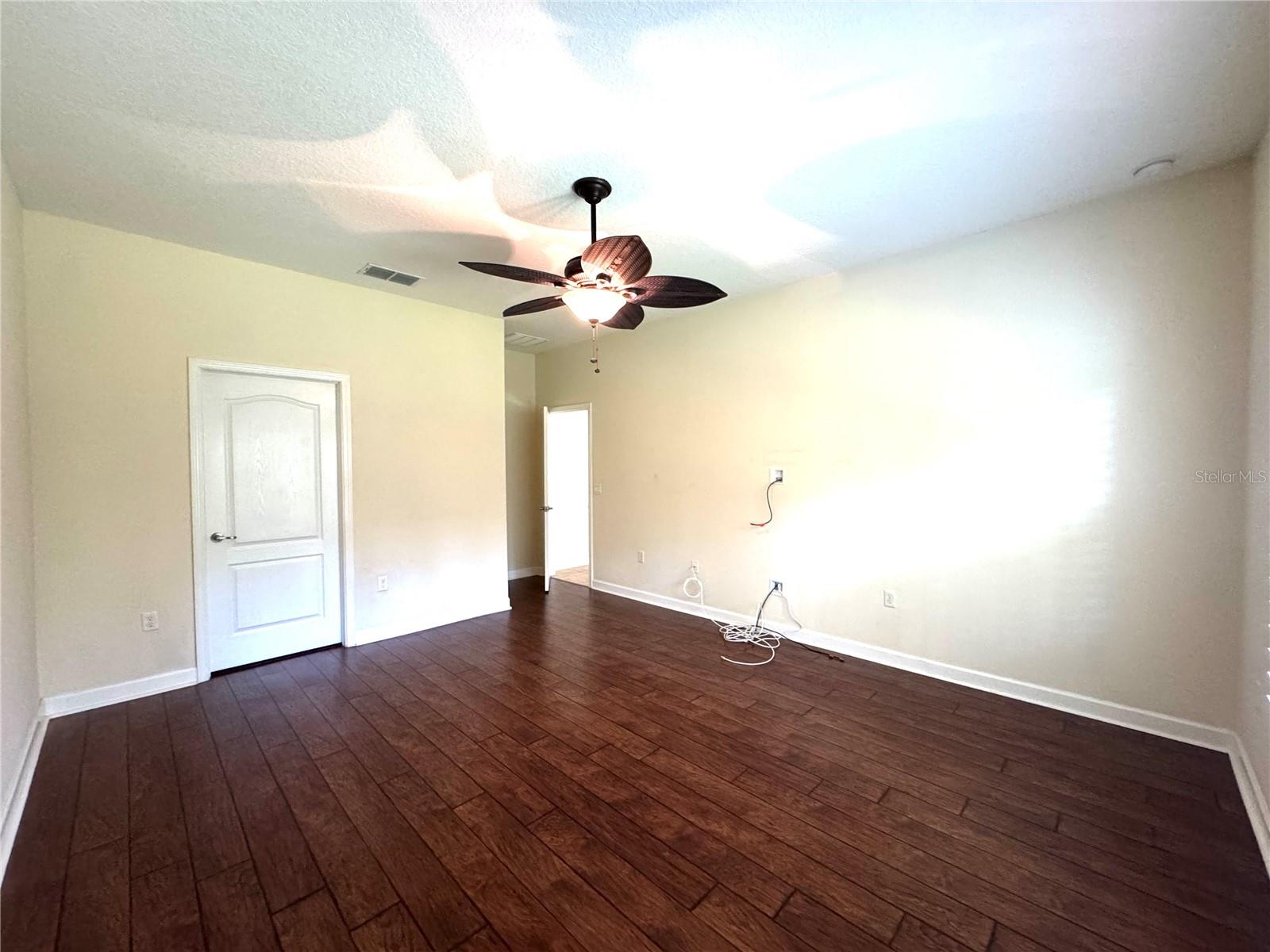 RIVER OAKS RESERVE PH 2 - Residential Lease