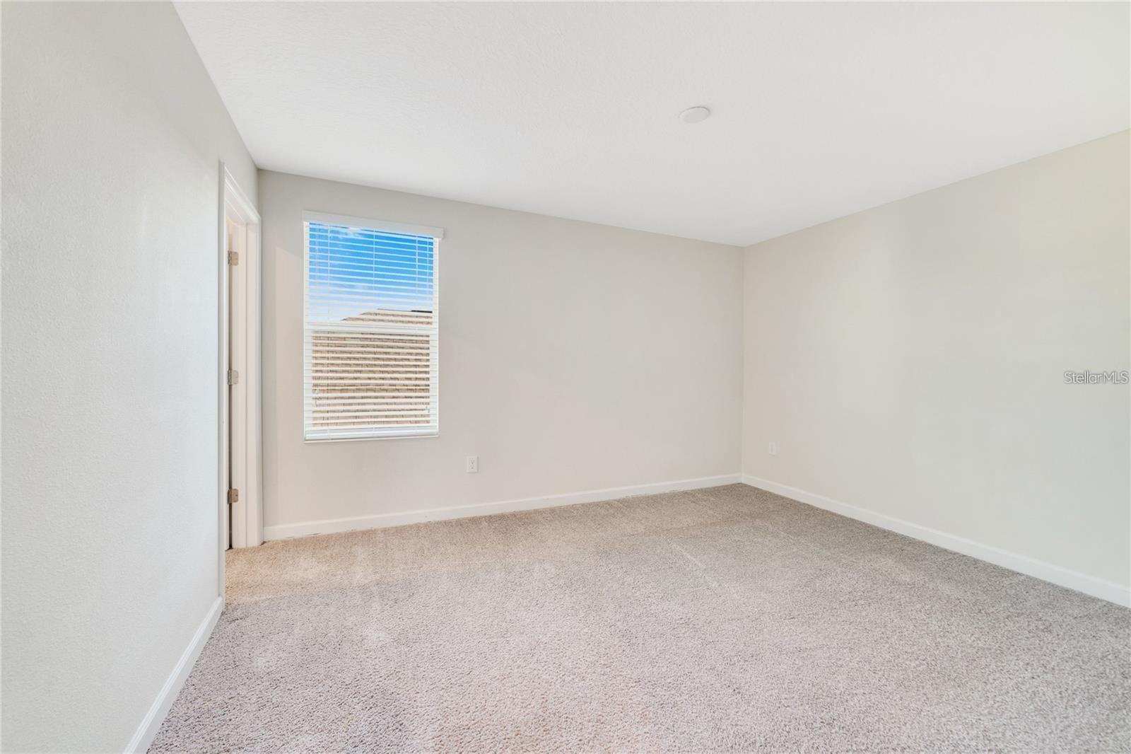 STOREY LAKE PH I-3A - Residential Lease