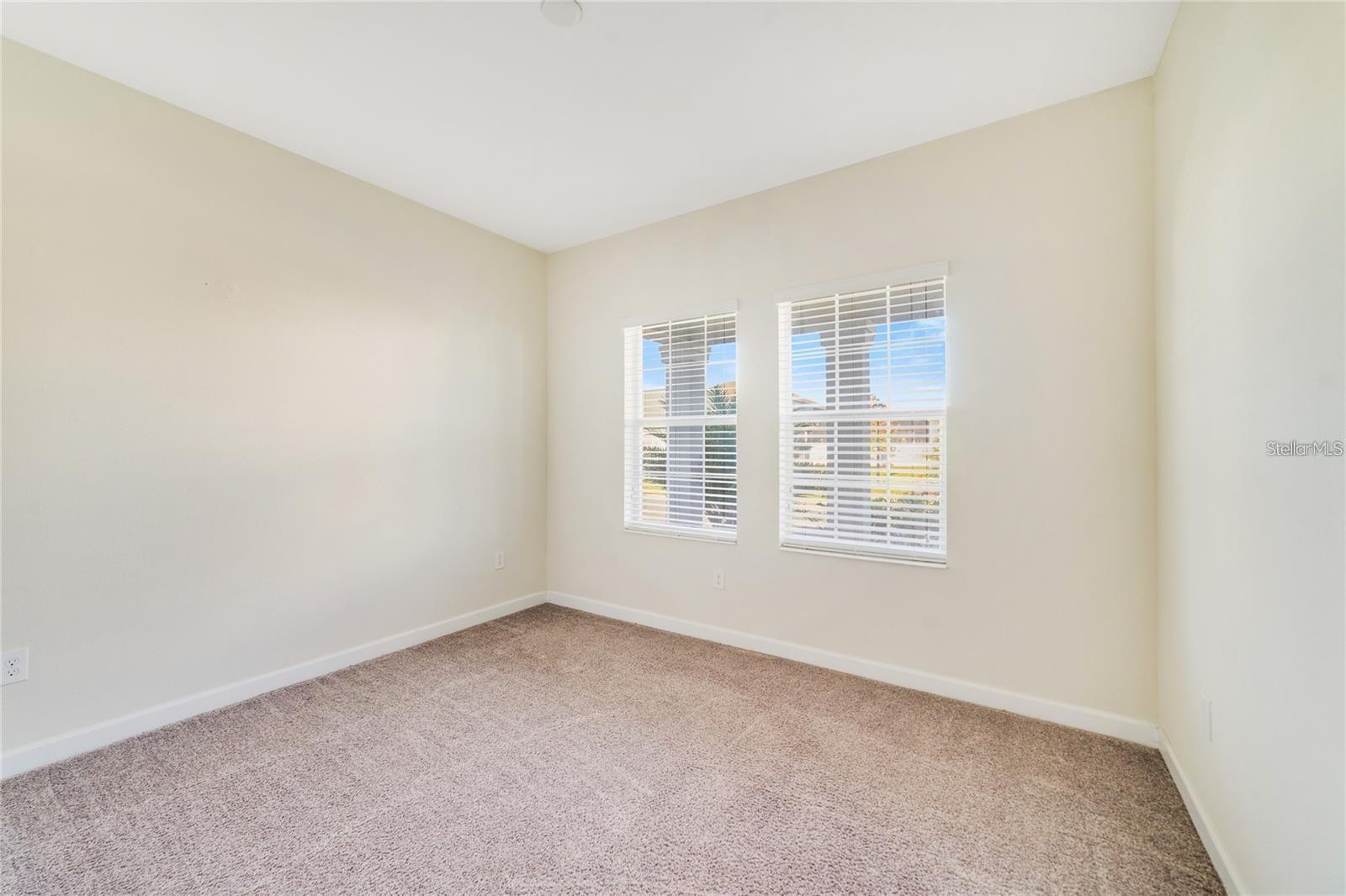 STOREY LAKE PH I-3A - Residential Lease