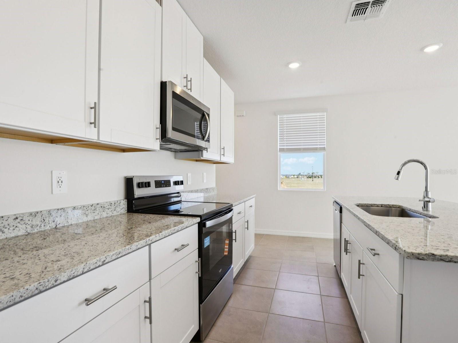 BENTON HILLS - Residential