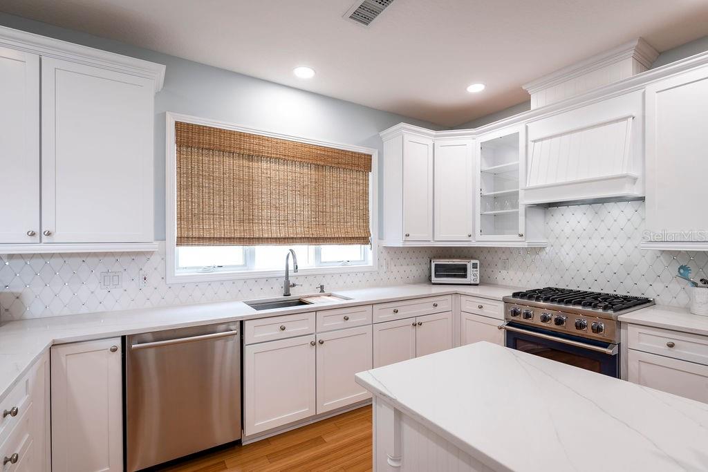 CONRAD BEACH - Residential