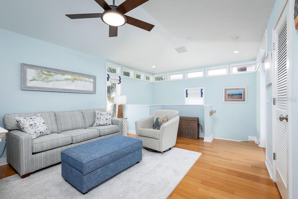 CONRAD BEACH - Residential