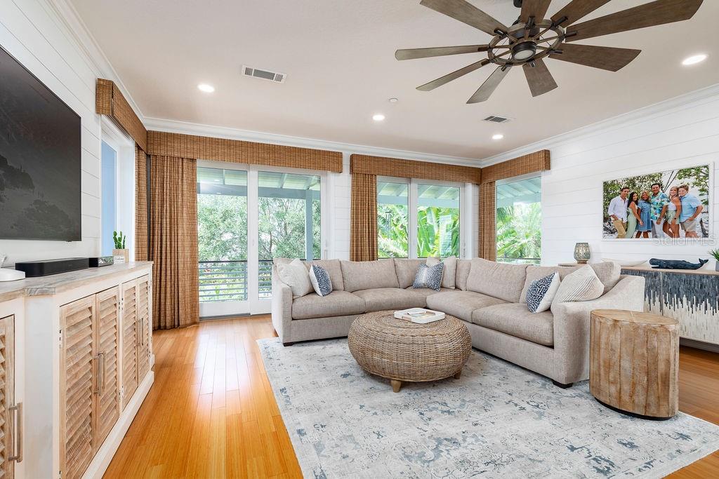 CONRAD BEACH - Residential