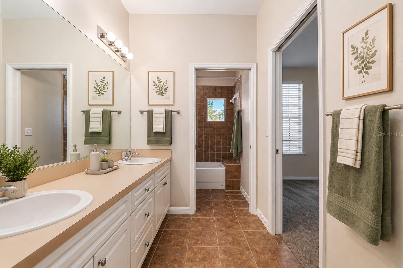 HAILE PLANTATION UNIT 36 PH 6 - Residential