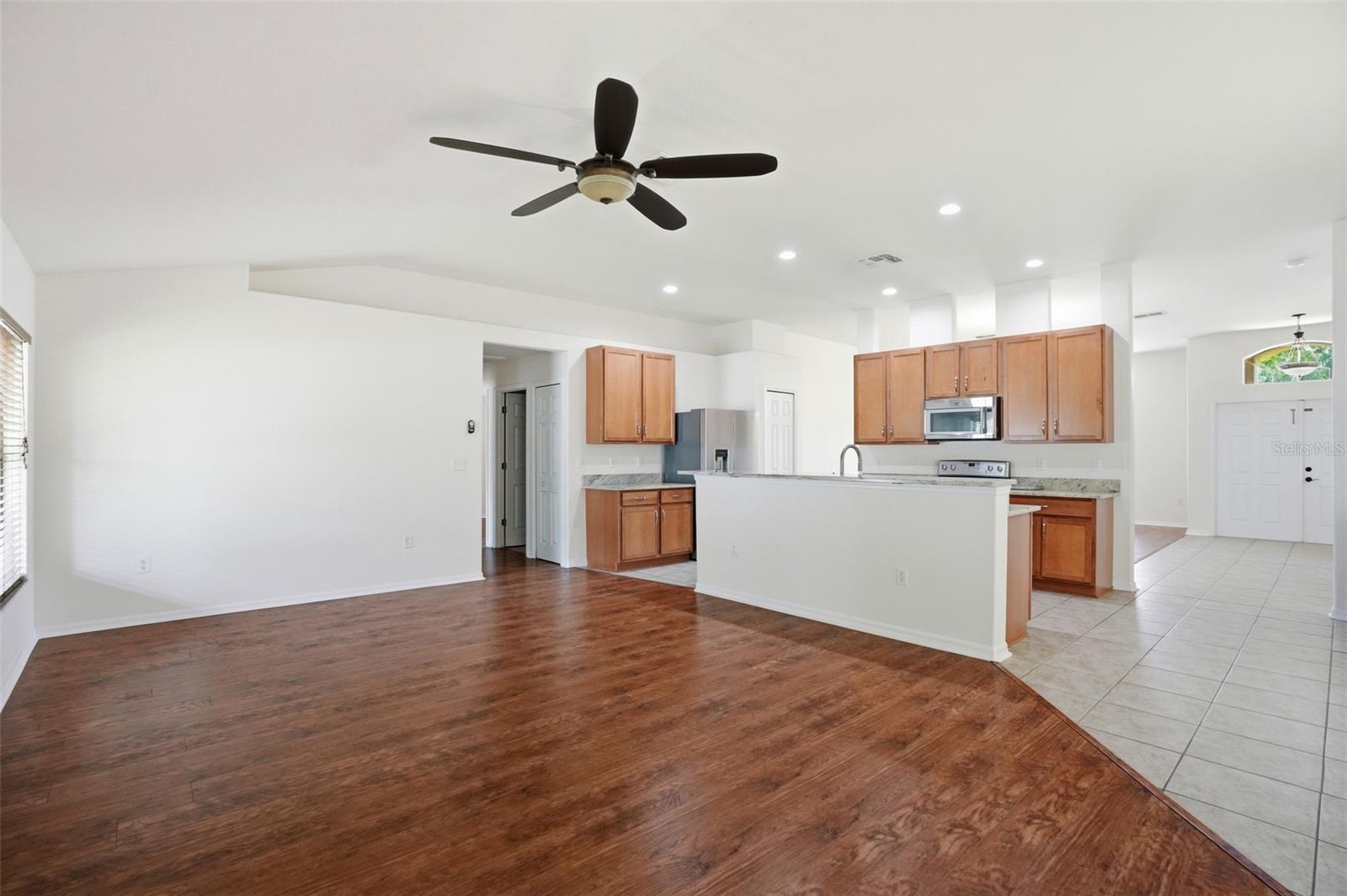 SPRING HILL - Residential