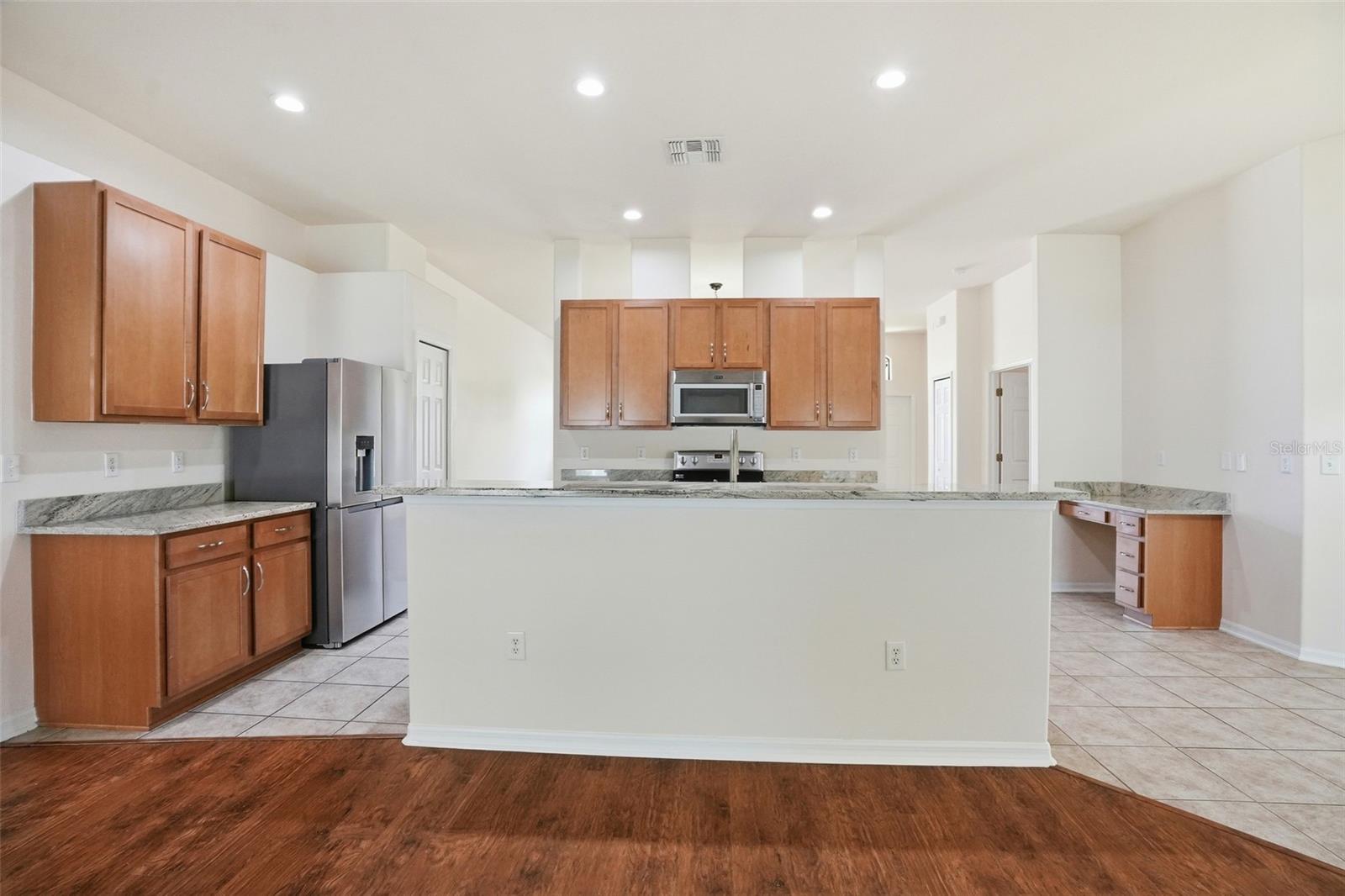 SPRING HILL - Residential