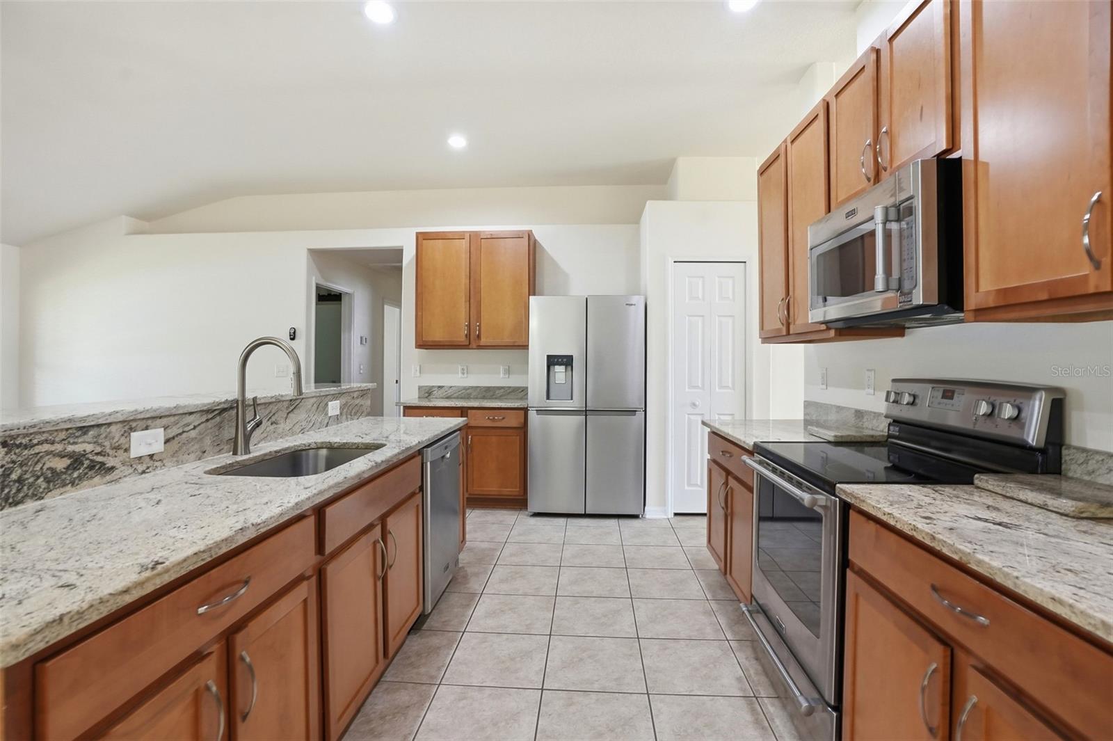 SPRING HILL - Residential