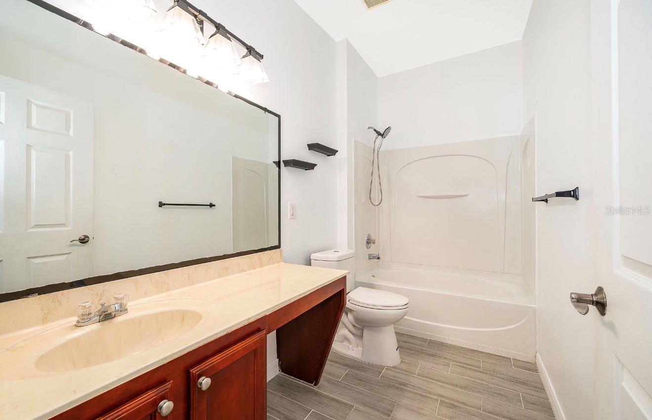 AVALON PARK VILLAGE 05 51 58 - Residential