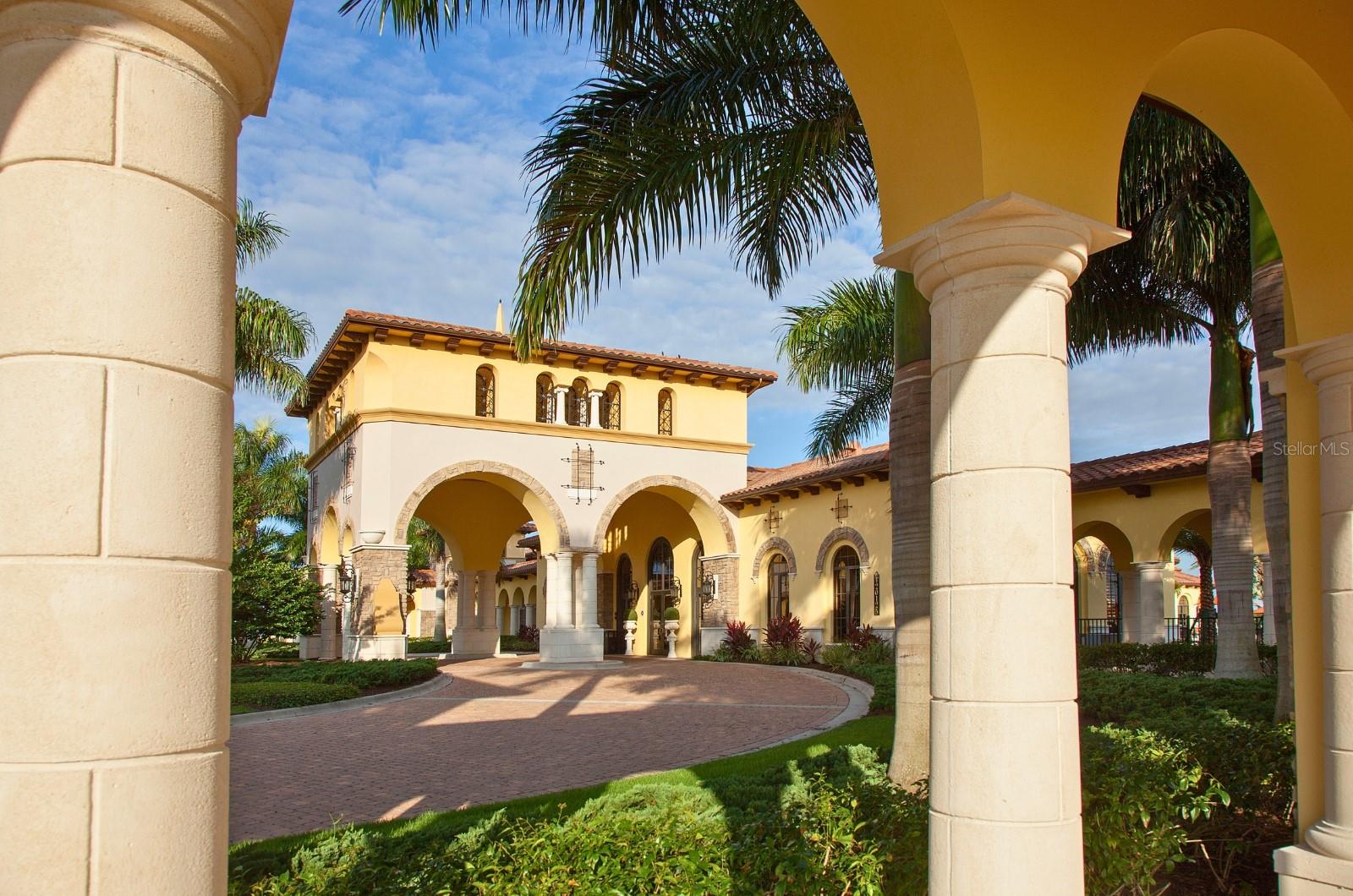 GRAN PARADISO, COACH HOMES IV AT - Residential