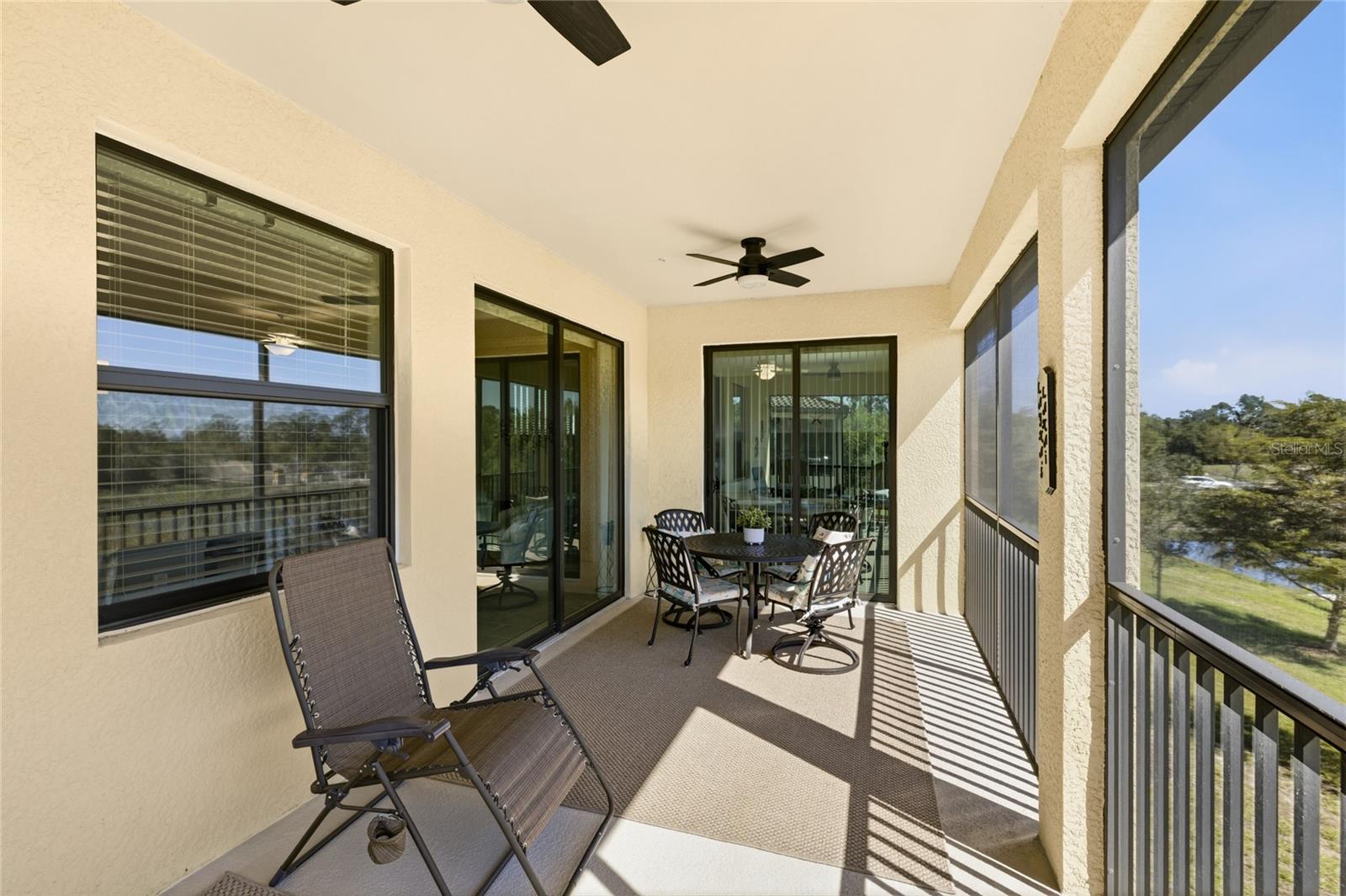 GRAN PARADISO, COACH HOMES IV AT - Residential