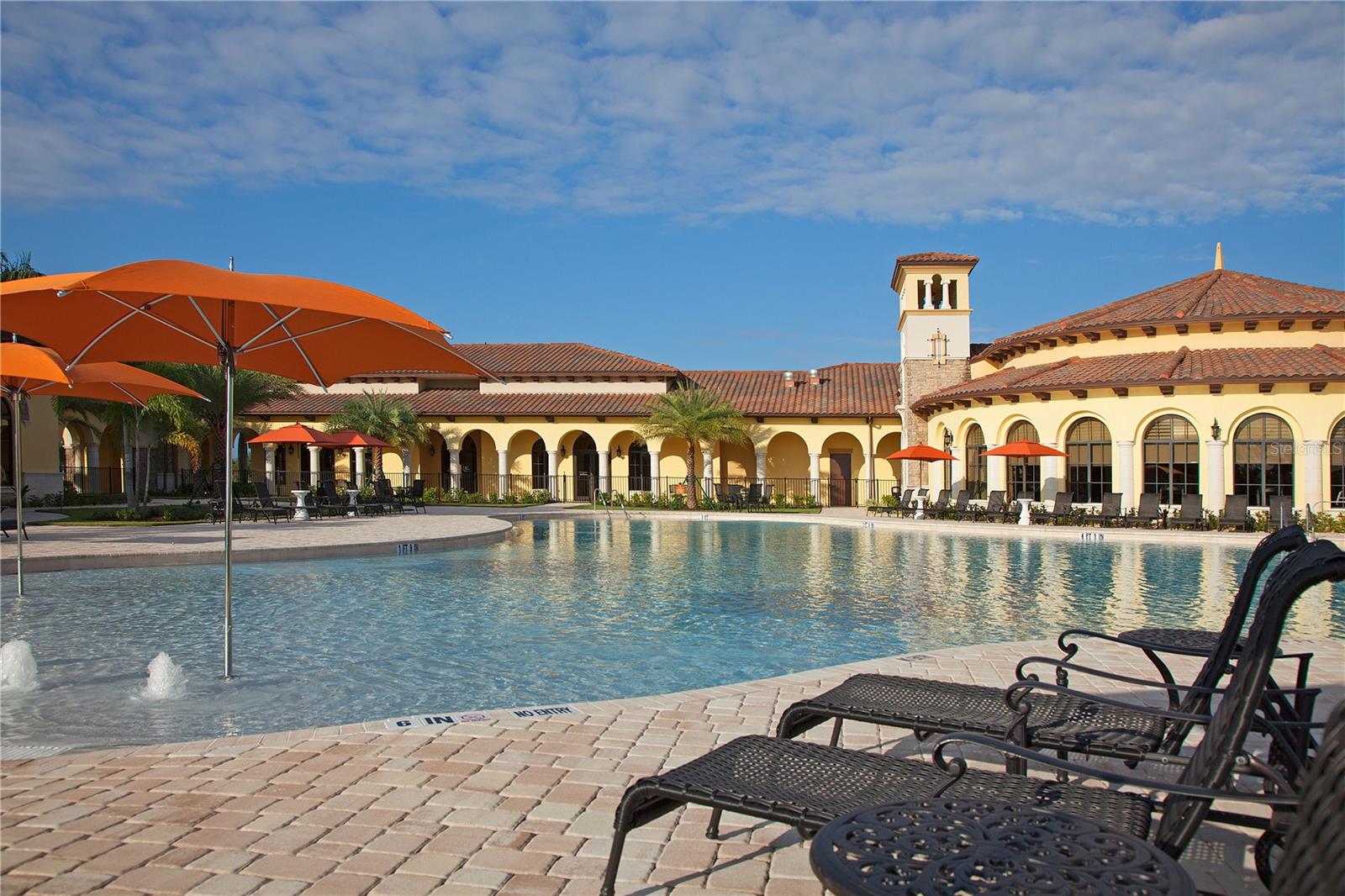 GRAN PARADISO, COACH HOMES IV AT - Residential