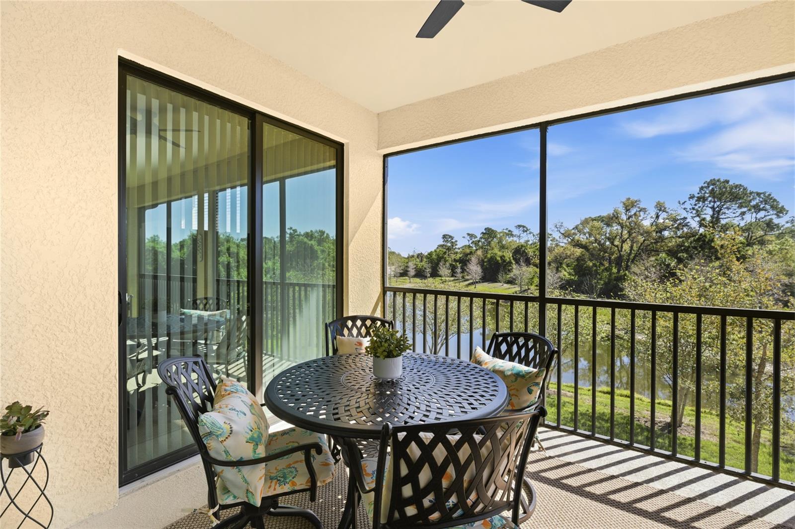 GRAN PARADISO, COACH HOMES IV AT - Residential