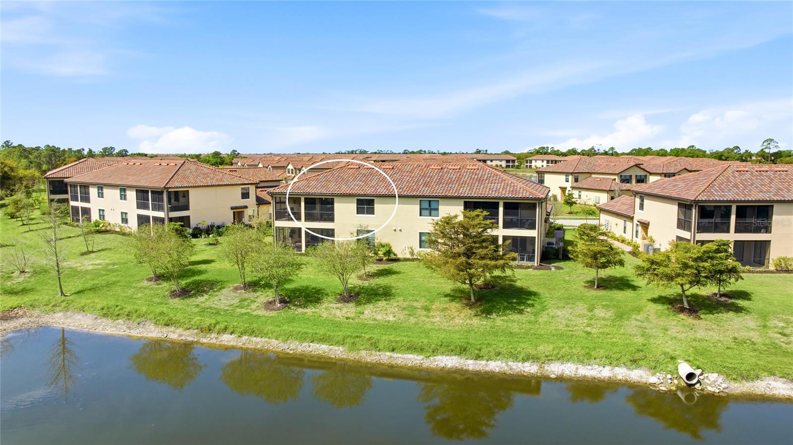 GRAN PARADISO, COACH HOMES IV AT - Residential