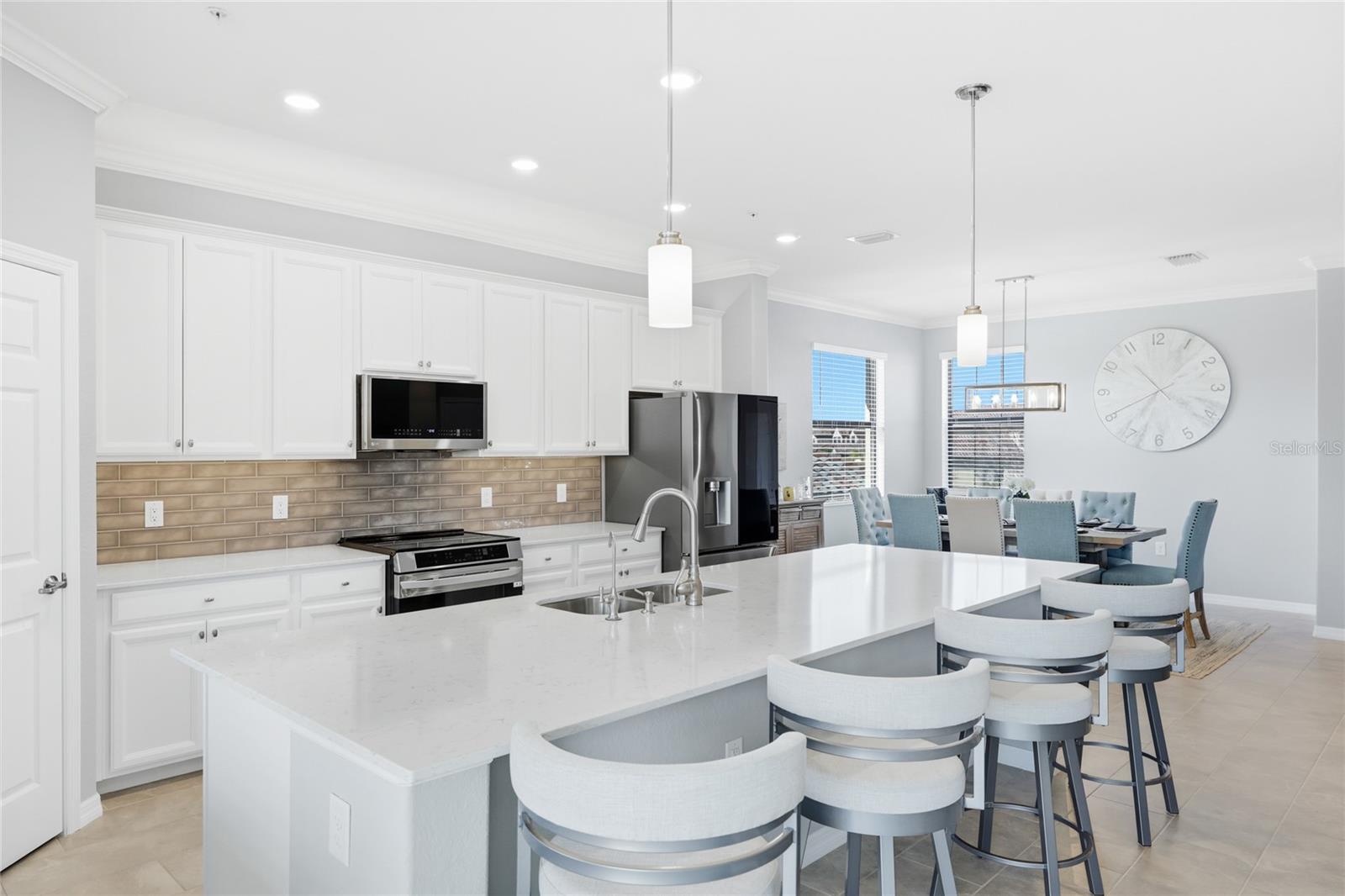 GRAN PARADISO, COACH HOMES IV AT - Residential