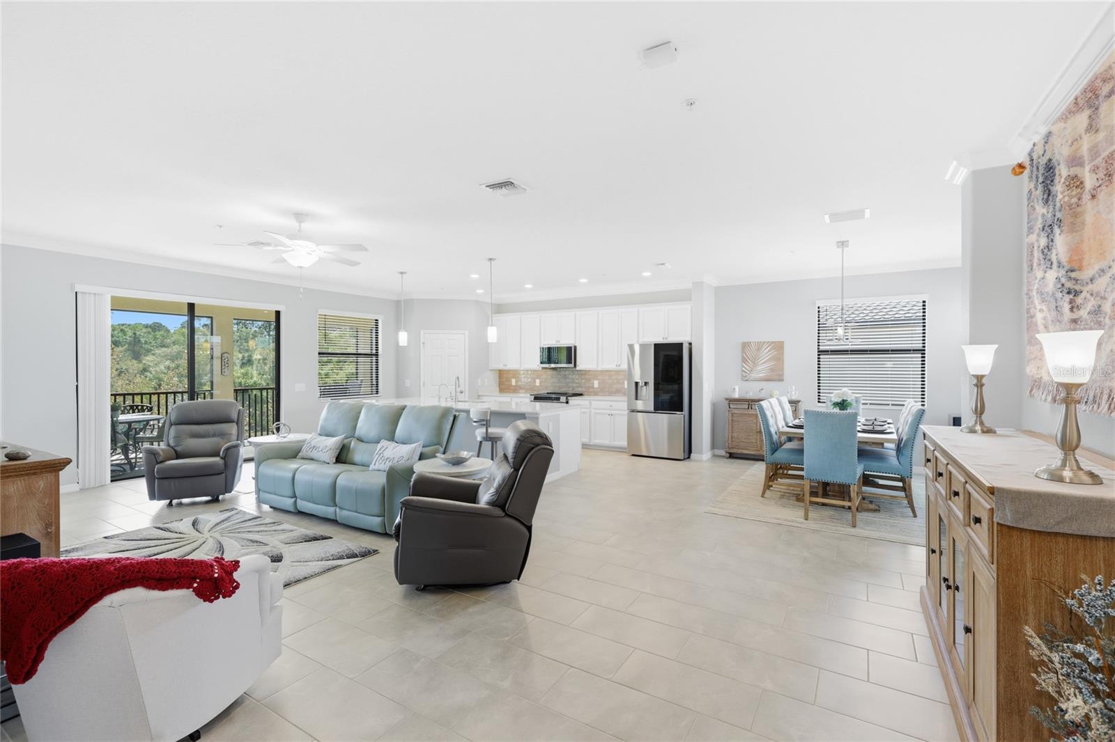 GRAN PARADISO, COACH HOMES IV AT - Residential