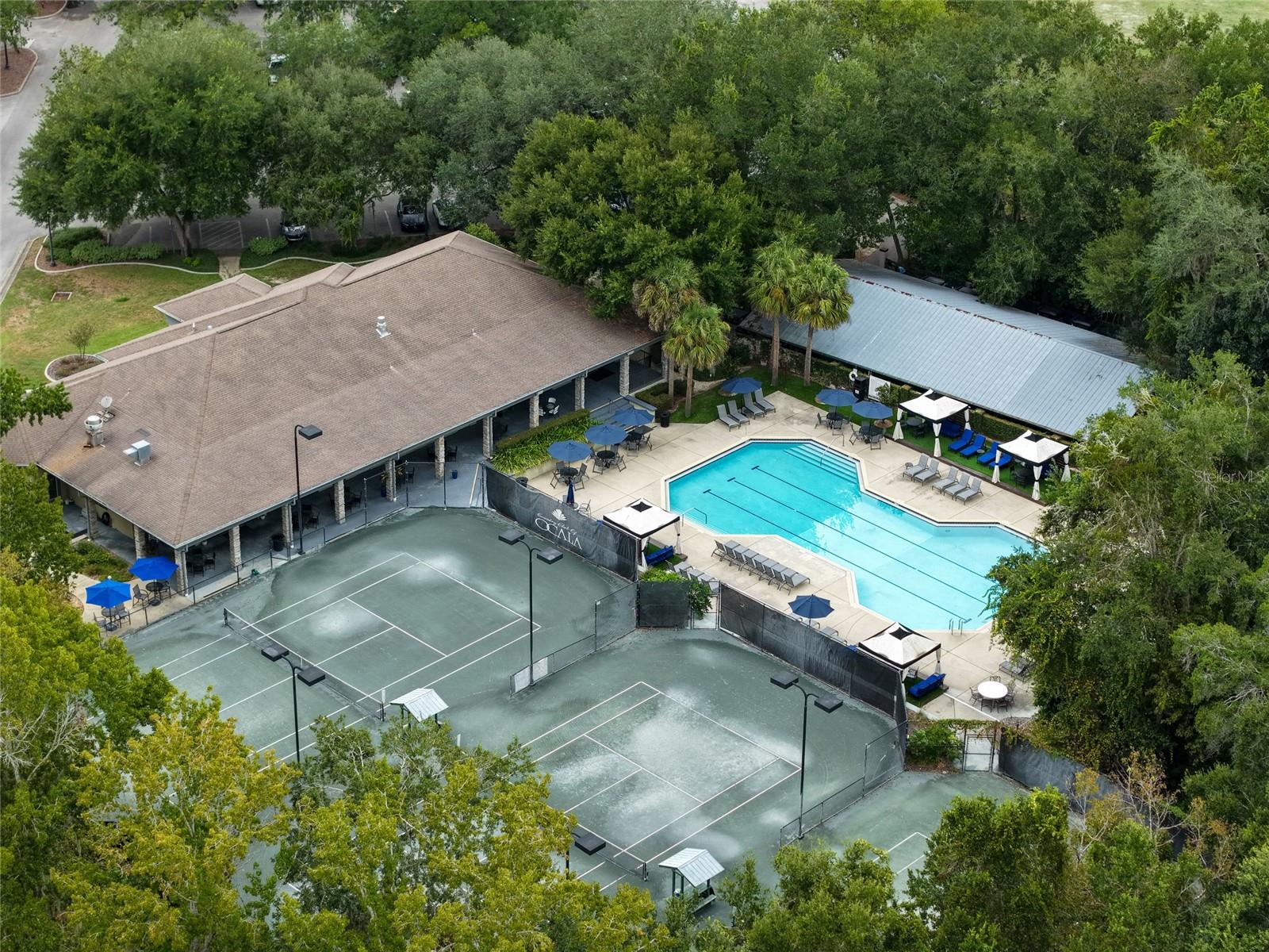 COUNTRY CLUB/OCALA UN 01 - Residential