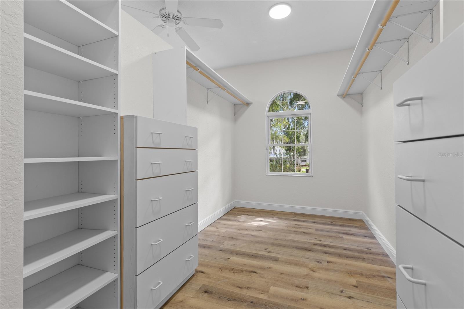 COUNTRY CLUB/OCALA UN 01 - Residential