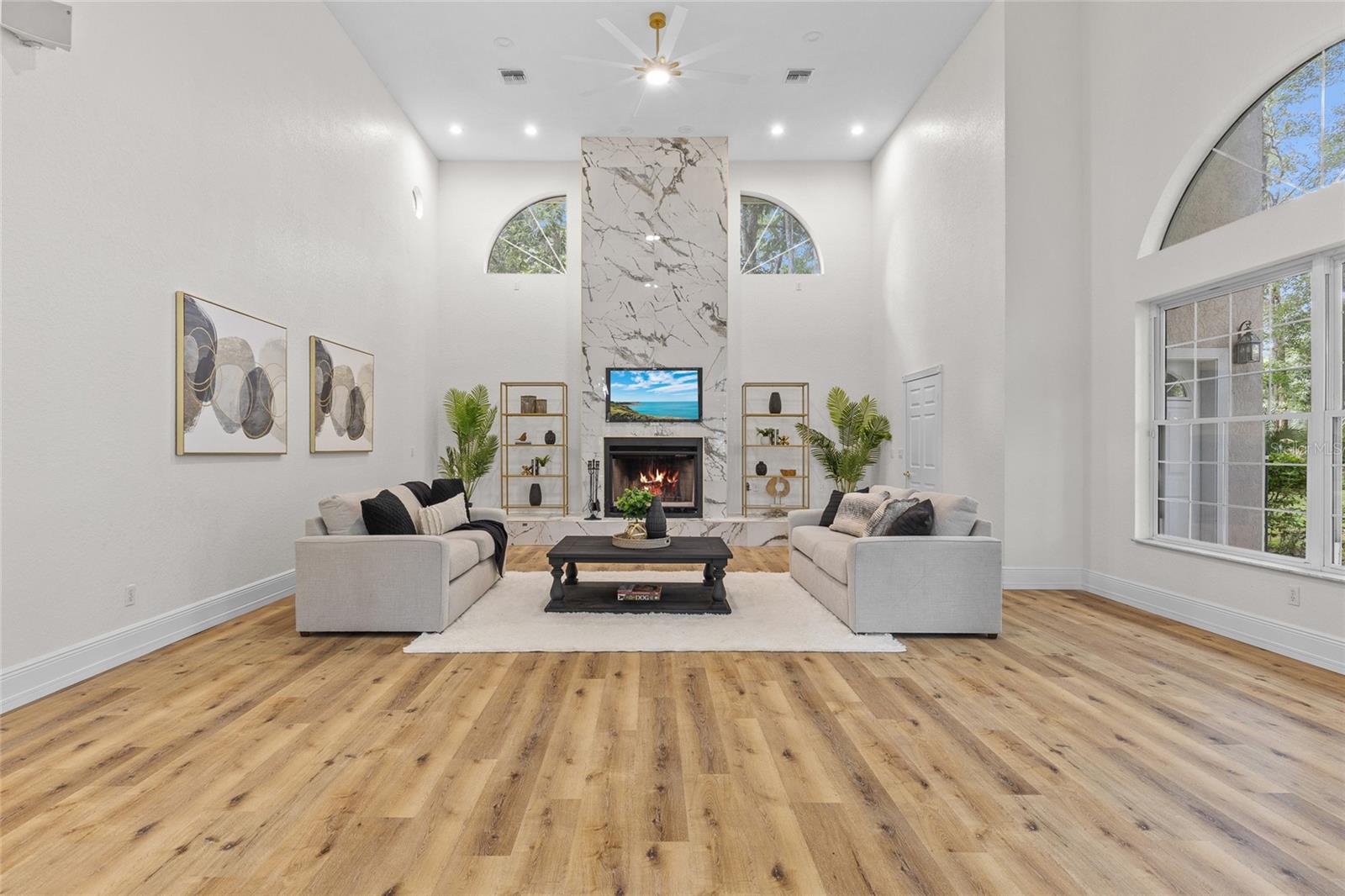 COUNTRY CLUB/OCALA UN 01 - Residential