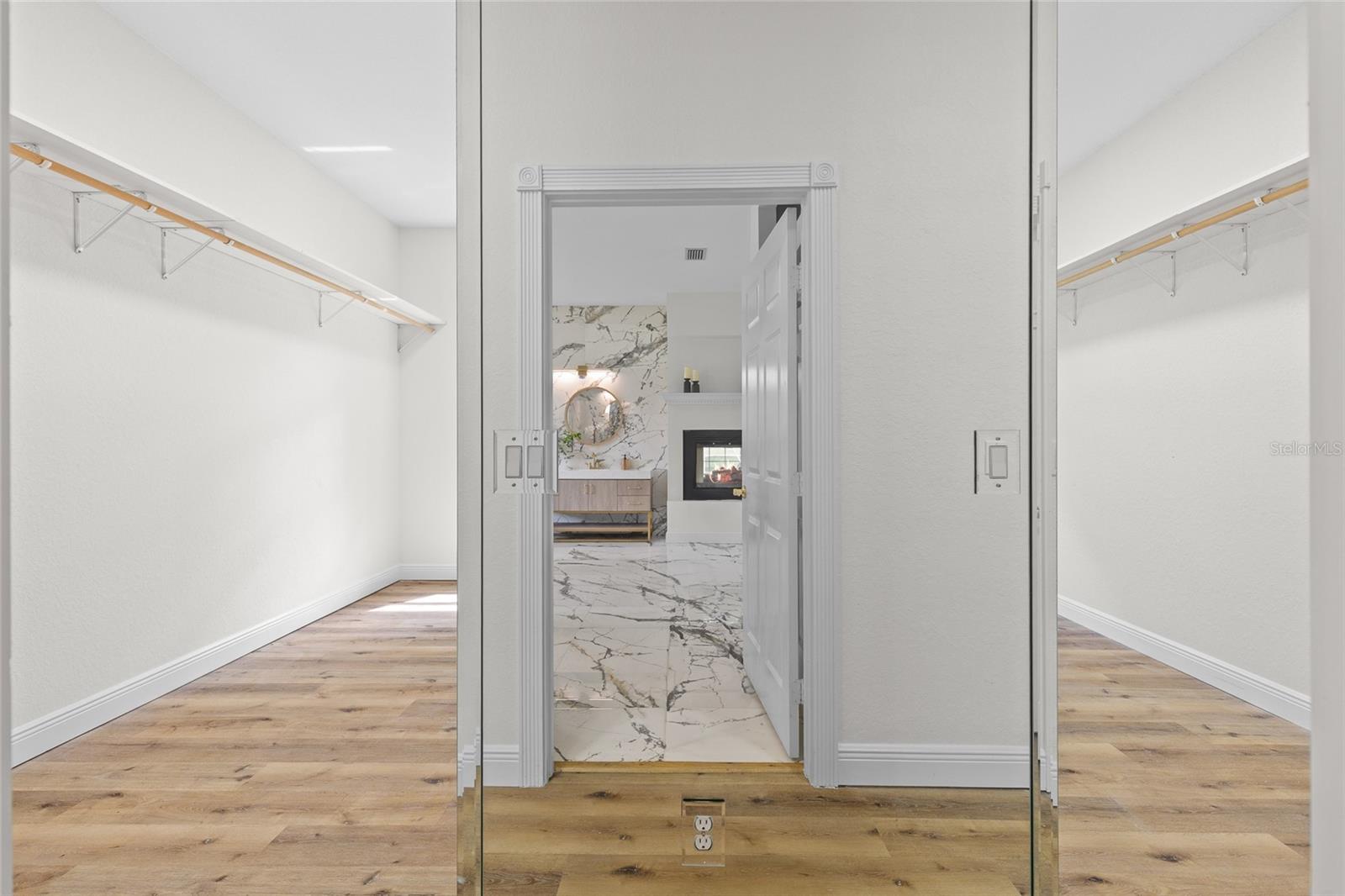 COUNTRY CLUB/OCALA UN 01 - Residential