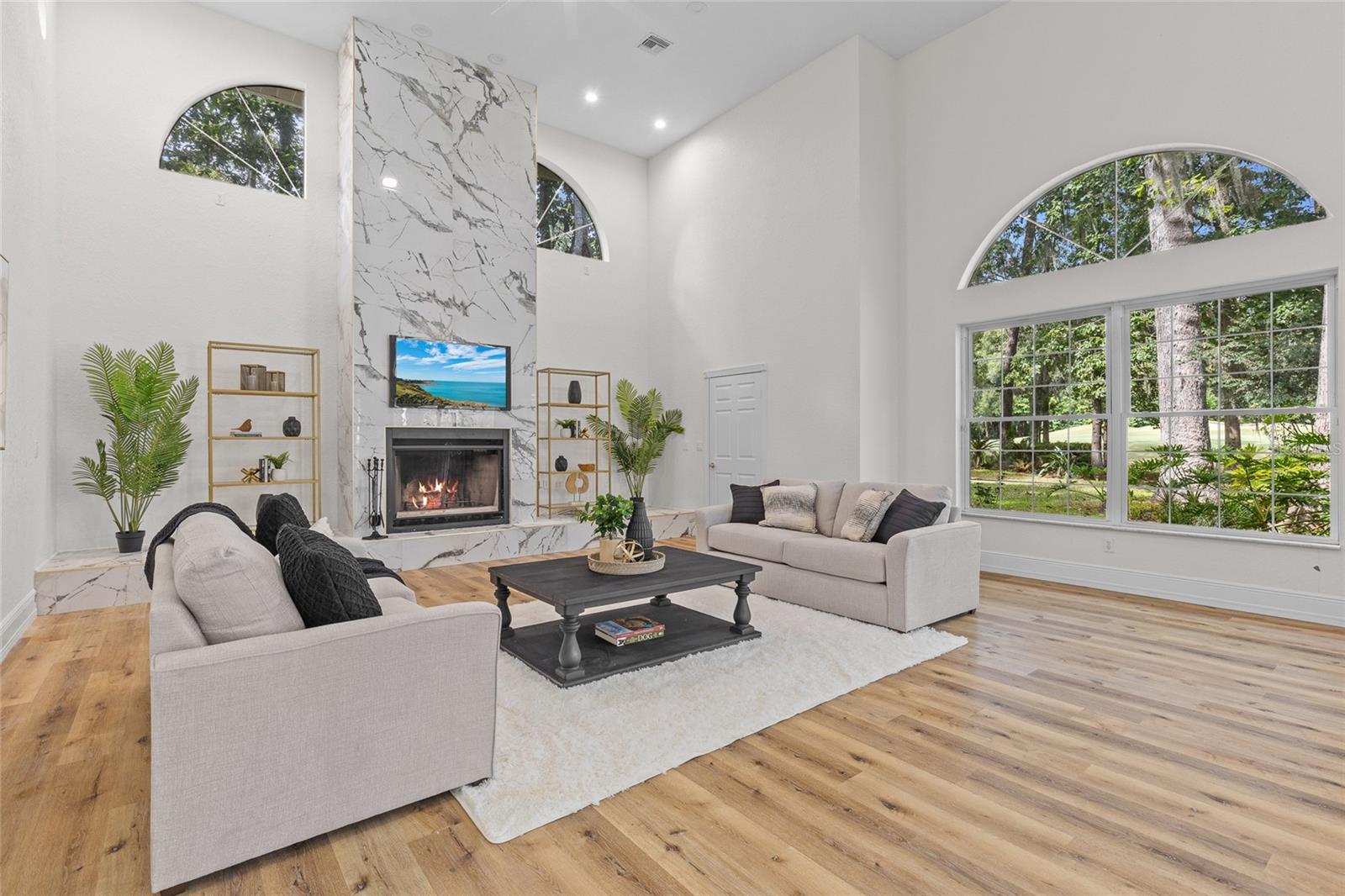 COUNTRY CLUB/OCALA UN 01 - Residential