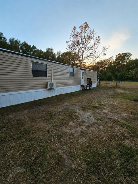 Tiny photo for 13585 SE 119th Street, Ocklawaha, FL 32179 (MLS # O6412346)