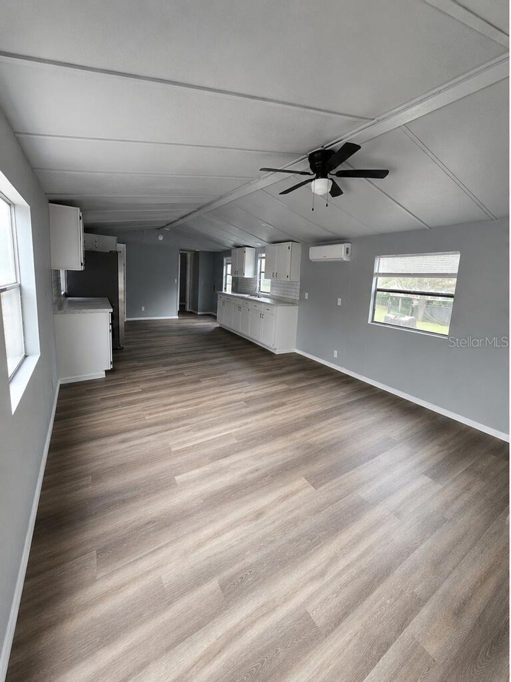 Photo of 13585 SE 119th Street, Ocklawaha, FL 32179 (MLS # O6412346)
