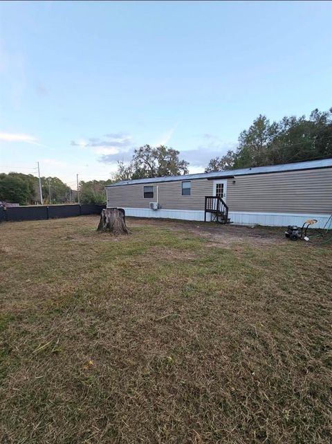 Tiny photo for 13585 SE 119th Street, Ocklawaha, FL 32179 (MLS # O6412346)