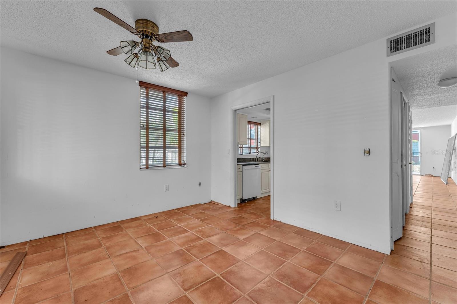 1001 PEARCE DRIVE 106