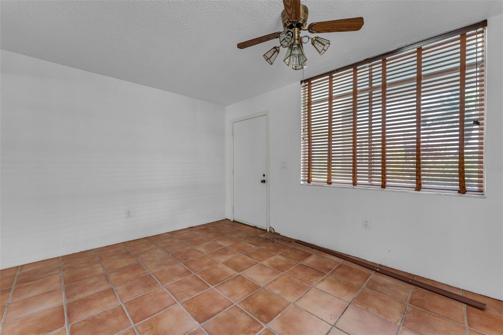 1001 PEARCE DRIVE 106