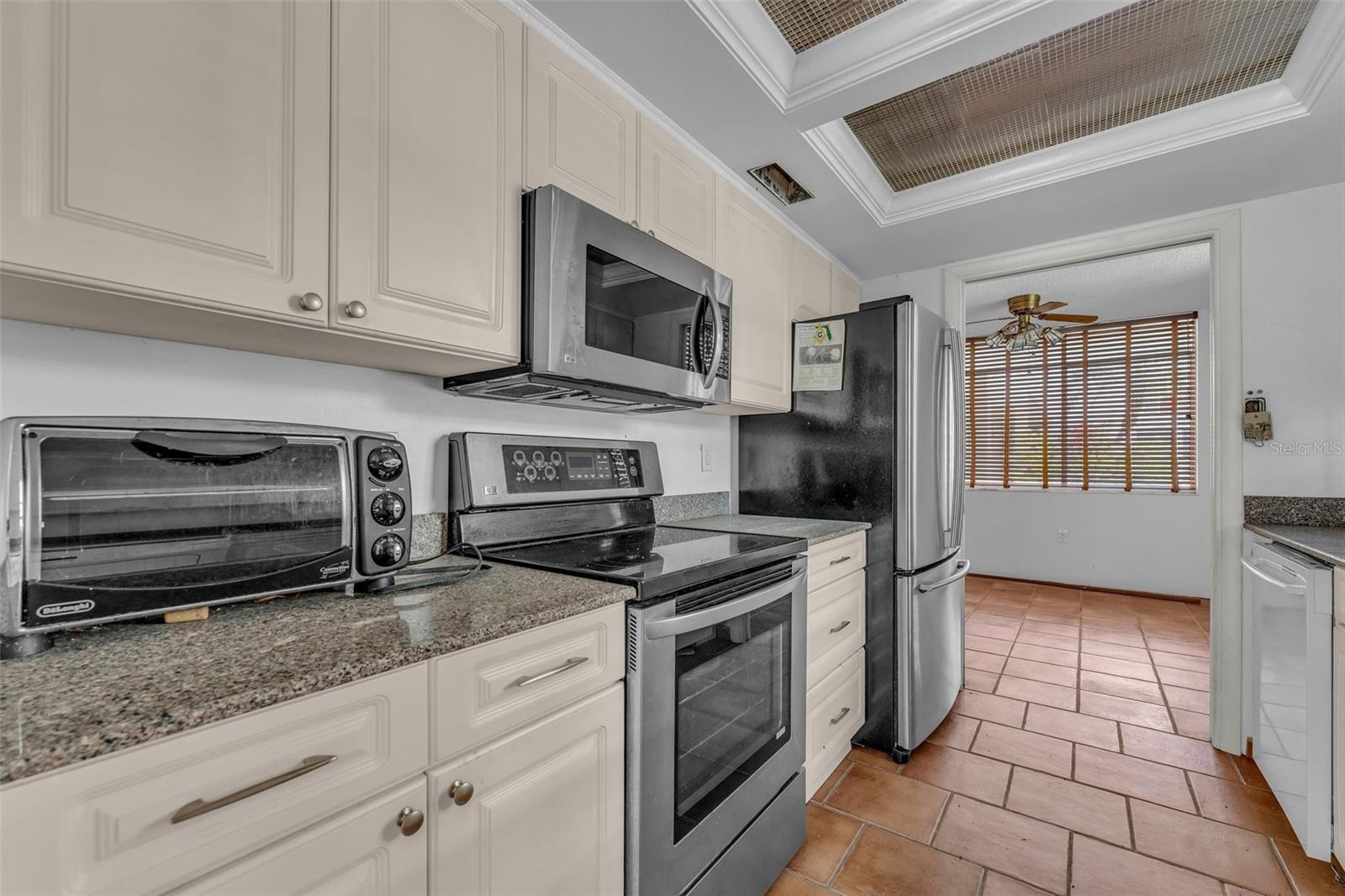 1001 PEARCE DRIVE 106