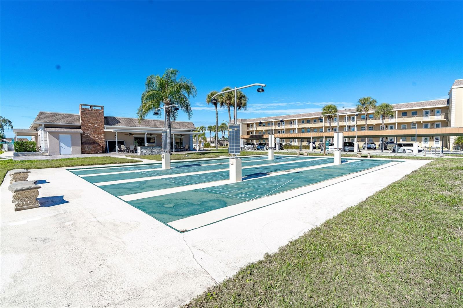 BOCA CIEGA POINT EAST - Residential