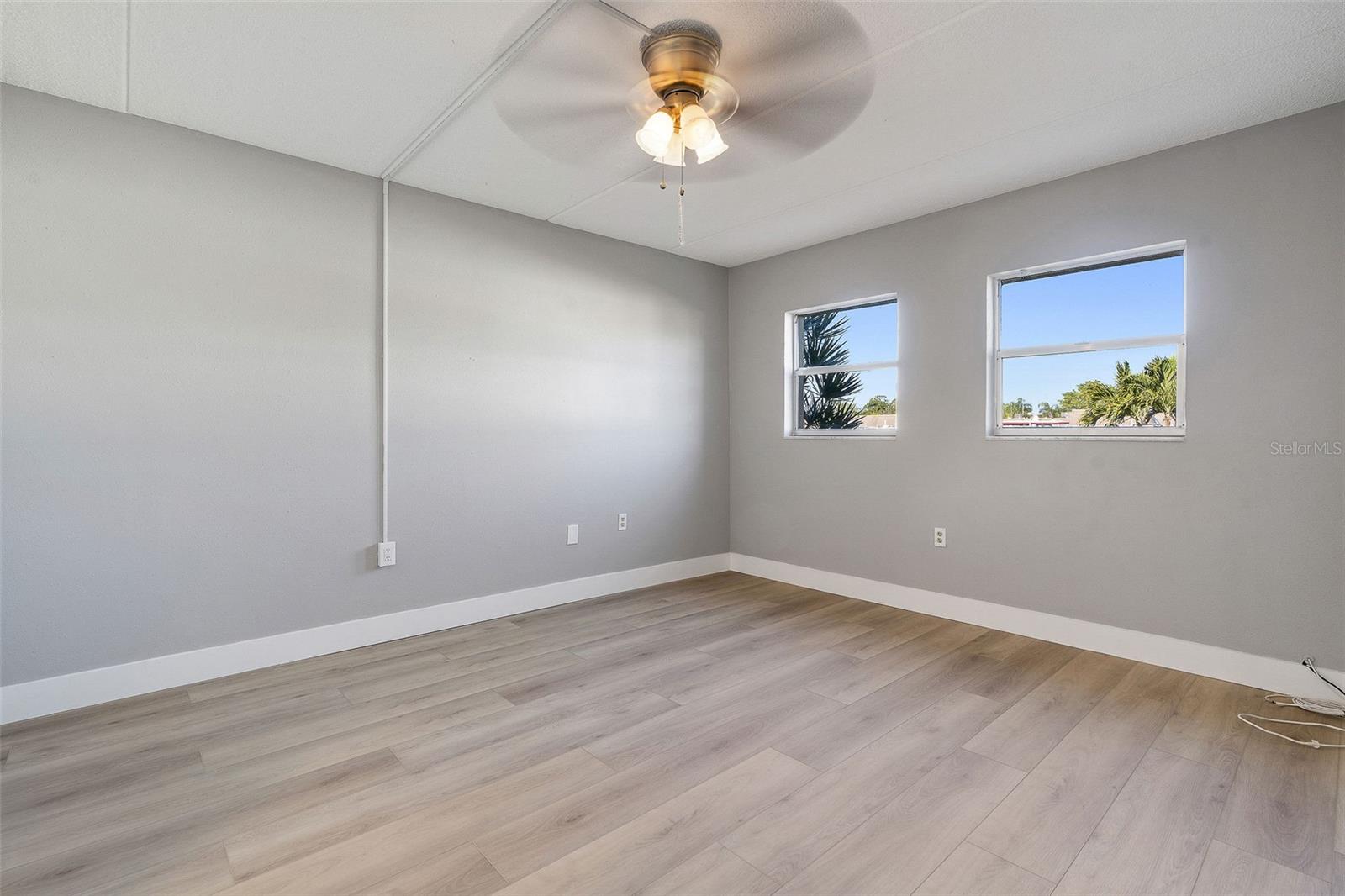 BOCA CIEGA POINT EAST - Residential