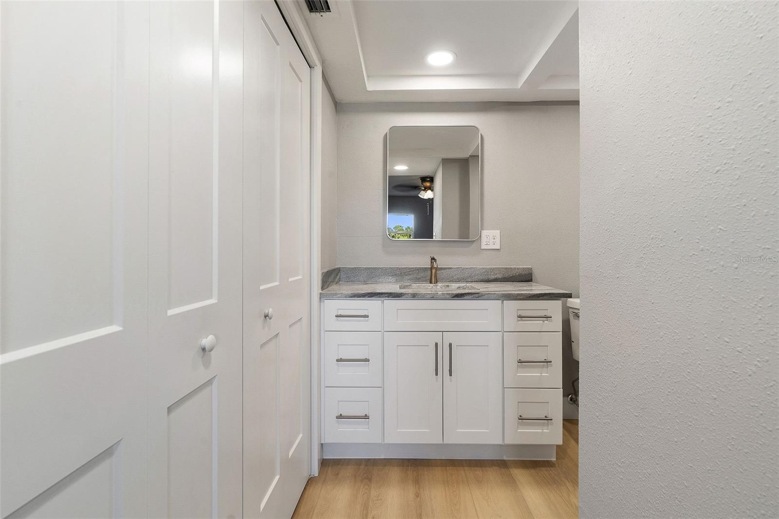 BOCA CIEGA POINT EAST - Residential