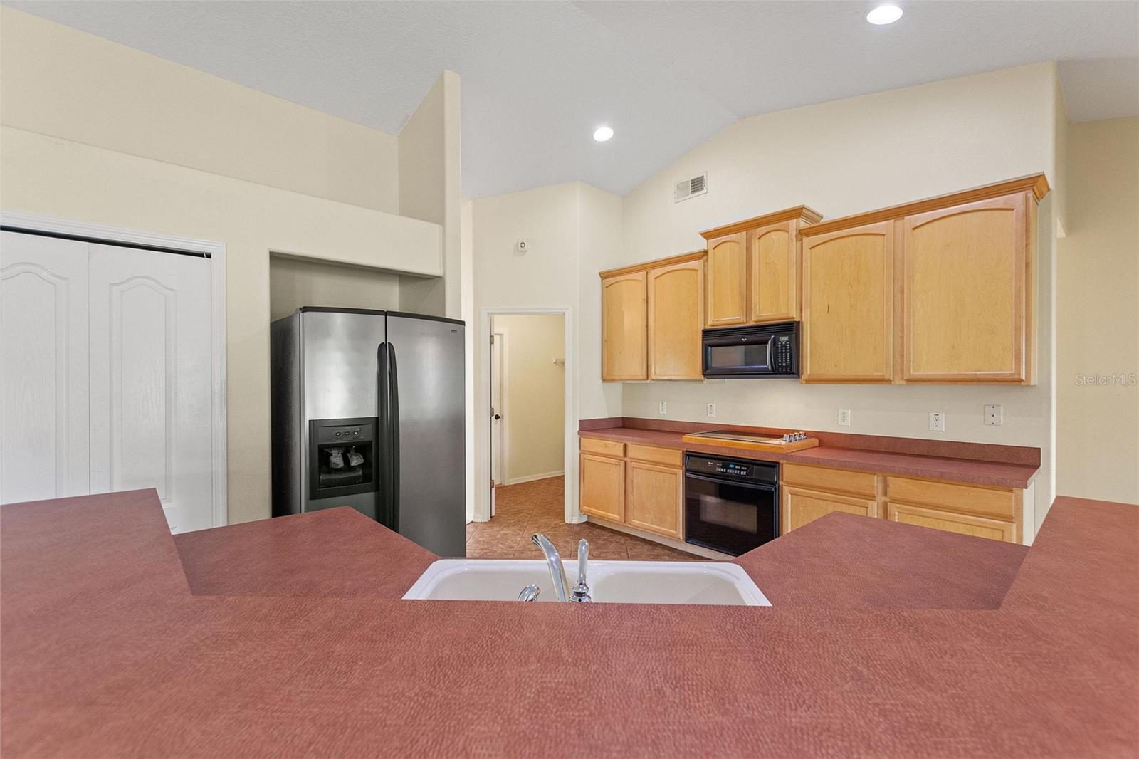 EAST LAKE COVE - Residential Lease