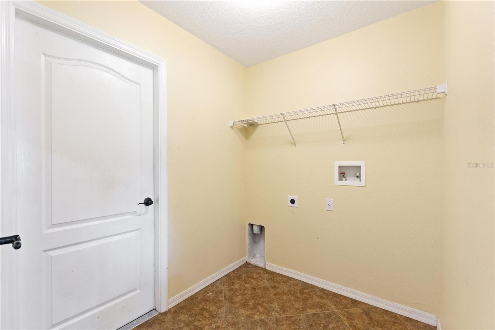 EAST LAKE COVE - Residential Lease