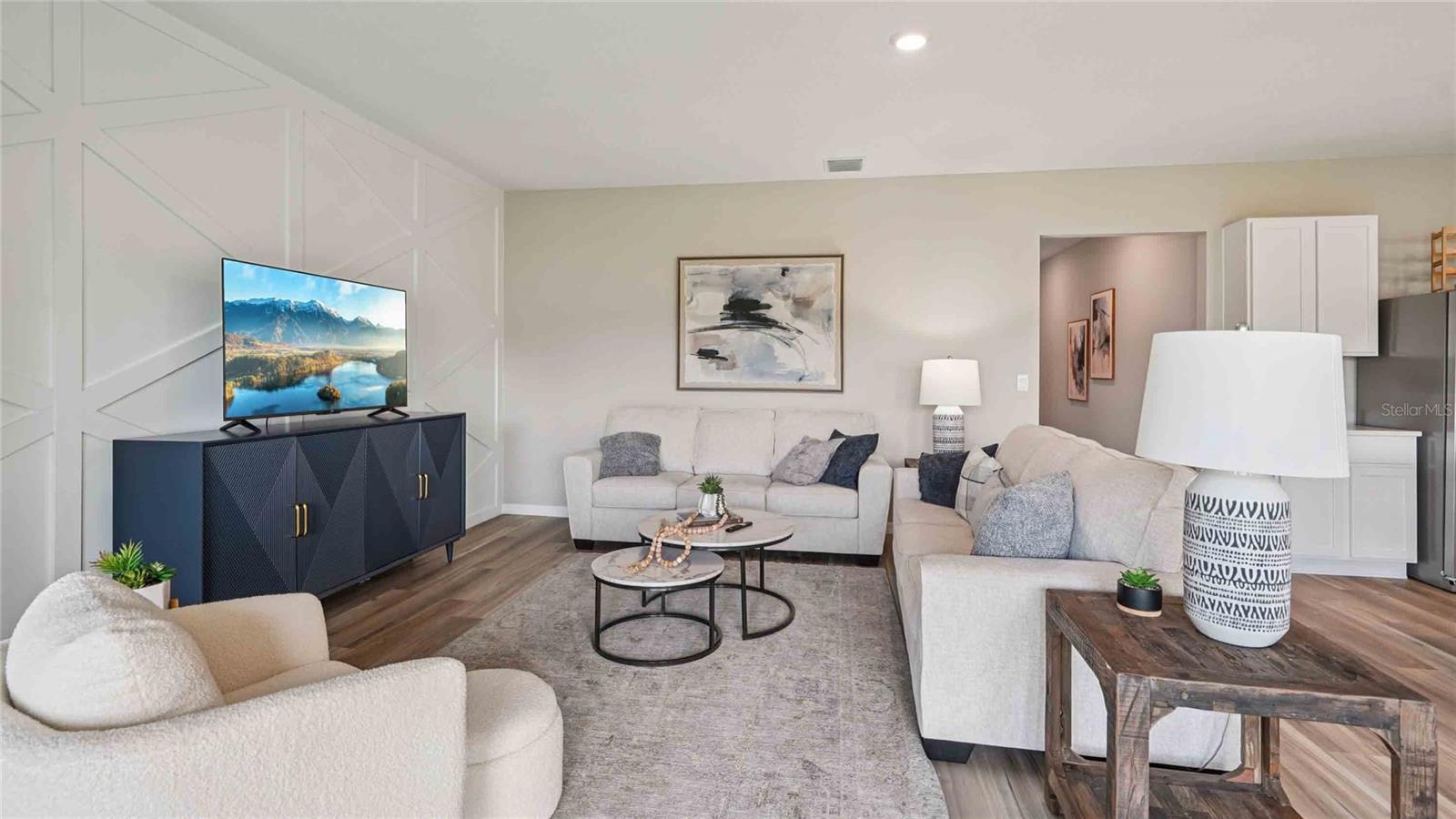 AVALON WOODS - Residential