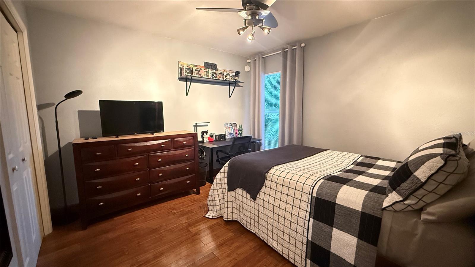 SAVANNA POINTE - Residential Lease