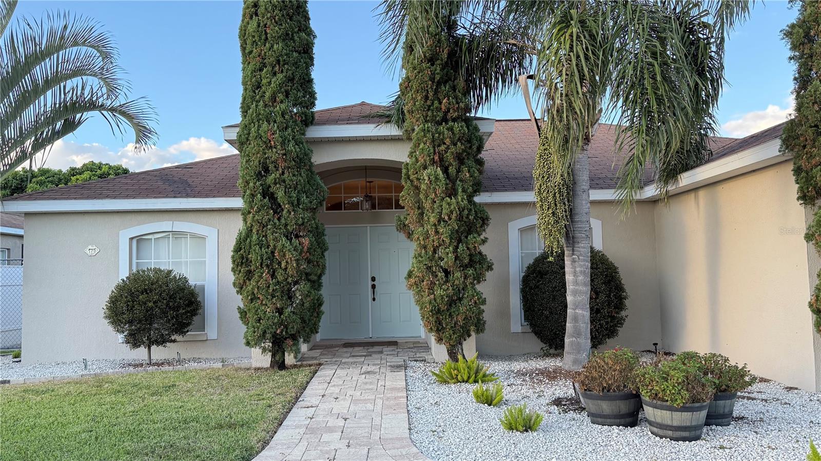 SAVANNA POINTE - Residential Lease