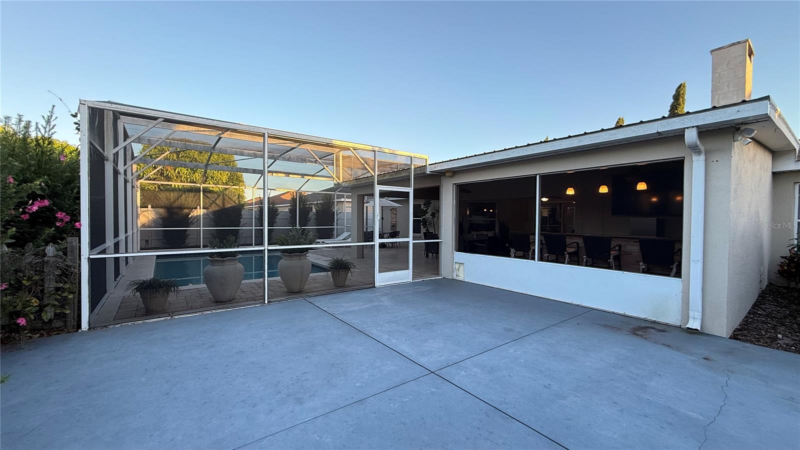 SAVANNA POINTE - Residential Lease