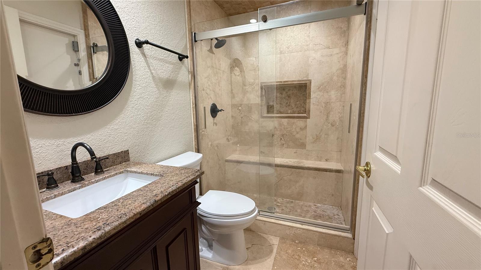 SAVANNA POINTE - Residential Lease