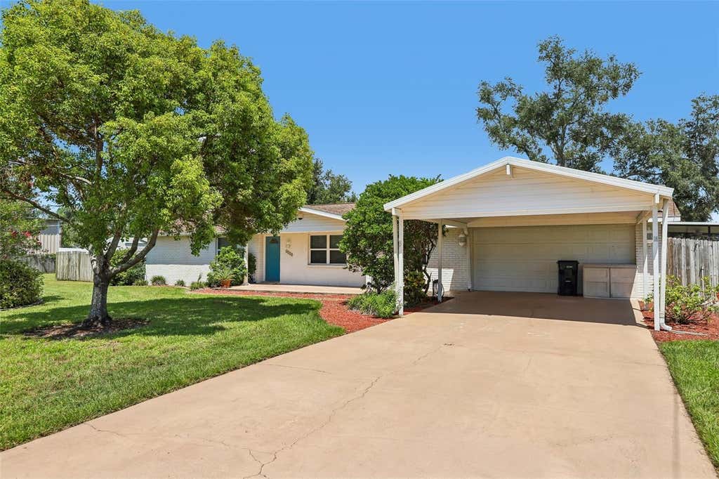 Photo of 6510 Sunridge Drive, Riverview, FL 33578 (MLS # TB8535657)