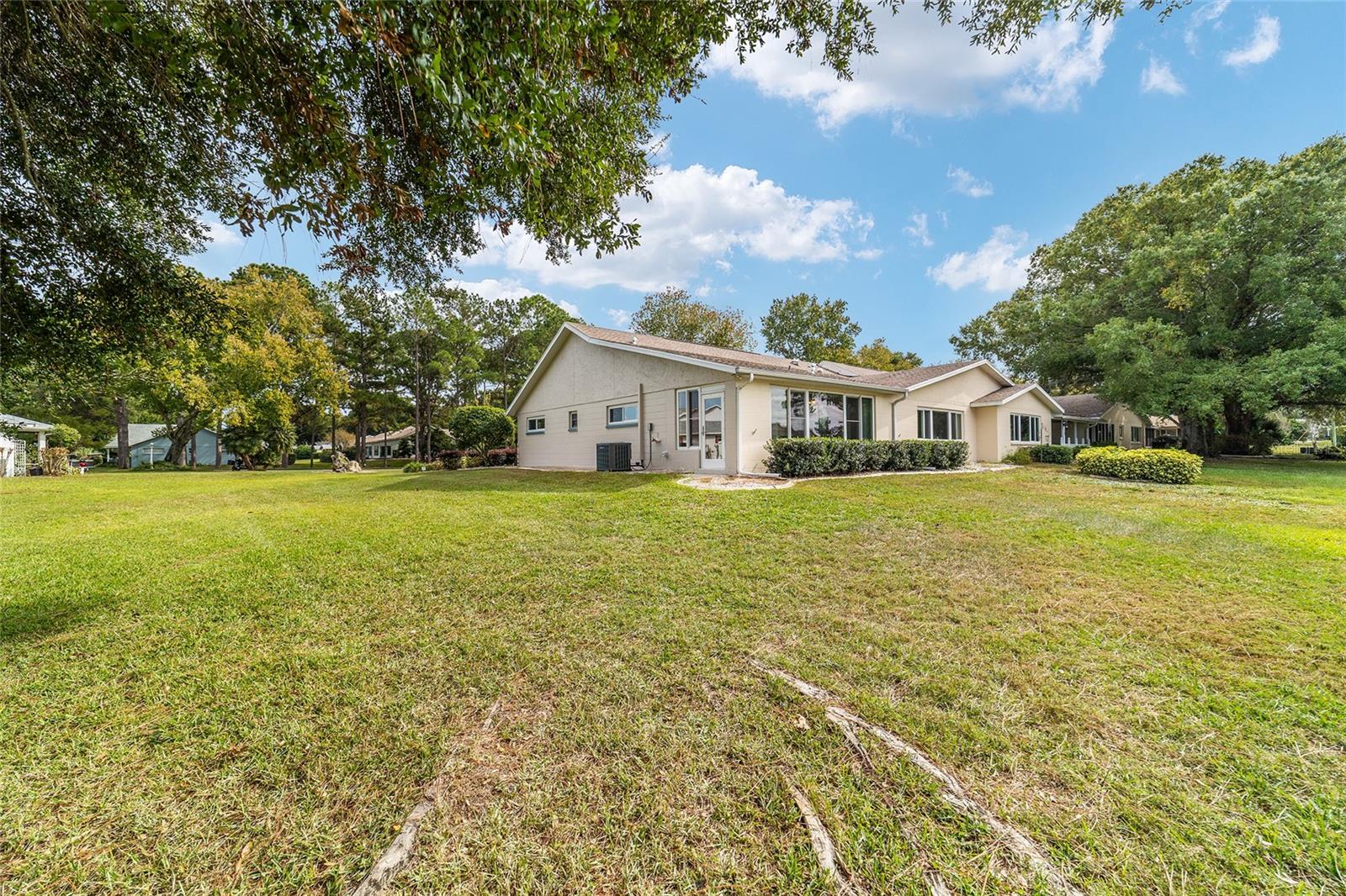 ON TOP OF THE WORLD - Residential