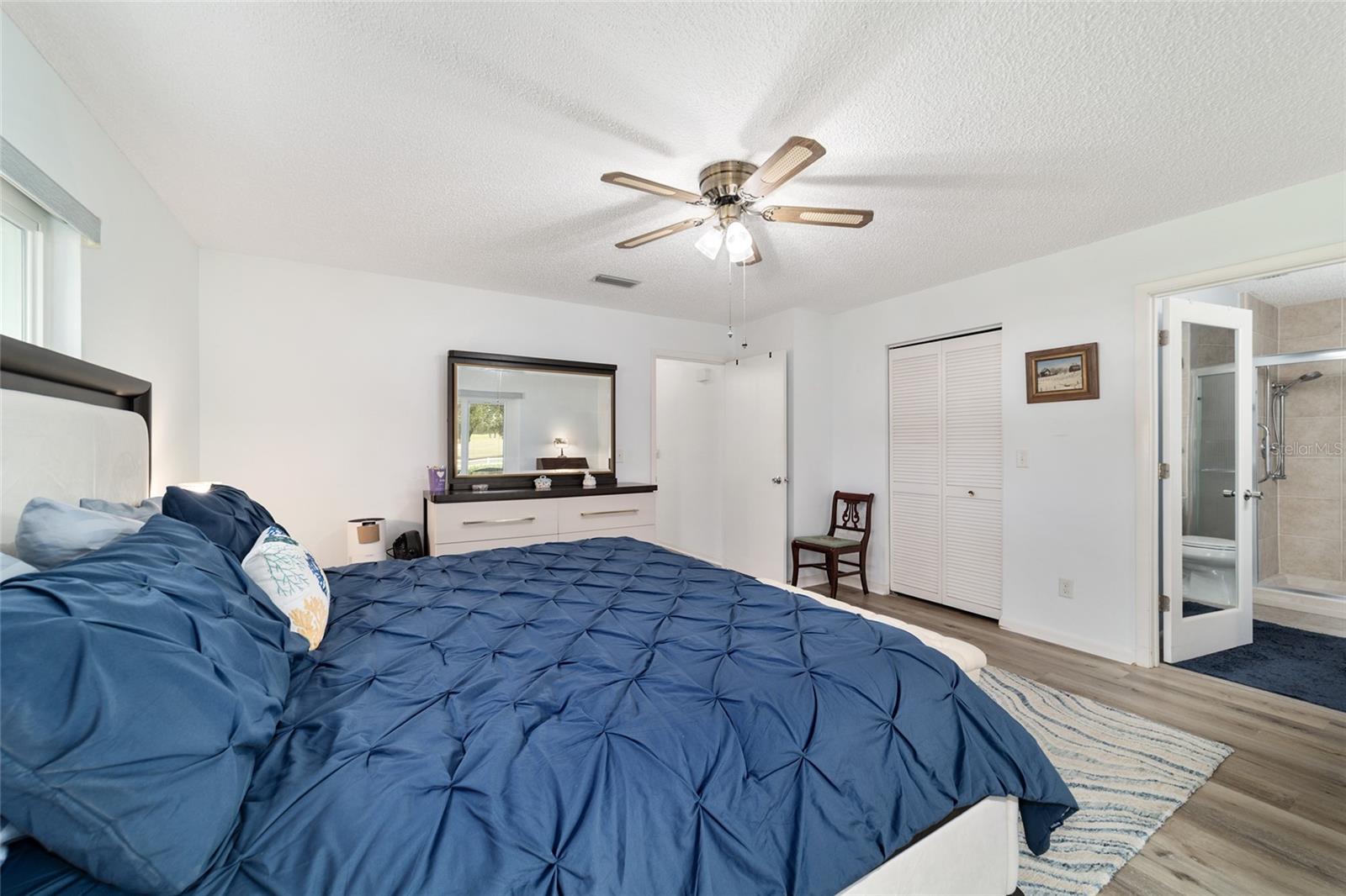 ON TOP OF THE WORLD - Residential