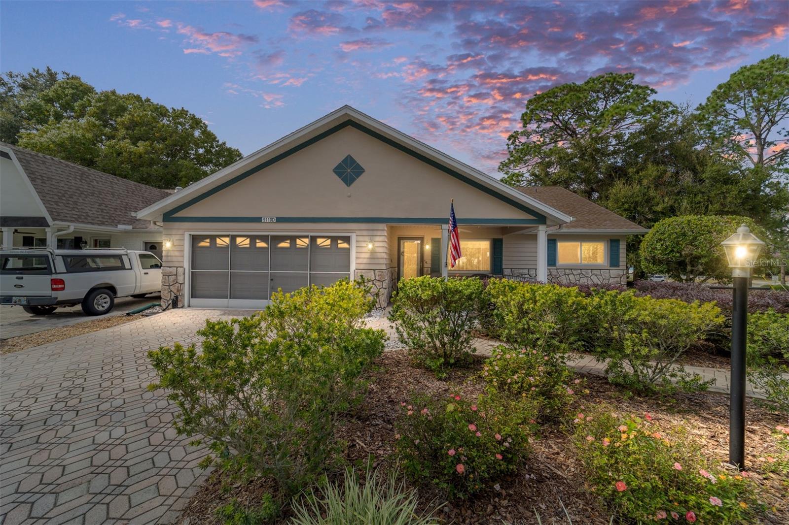 ON TOP OF THE WORLD - Residential