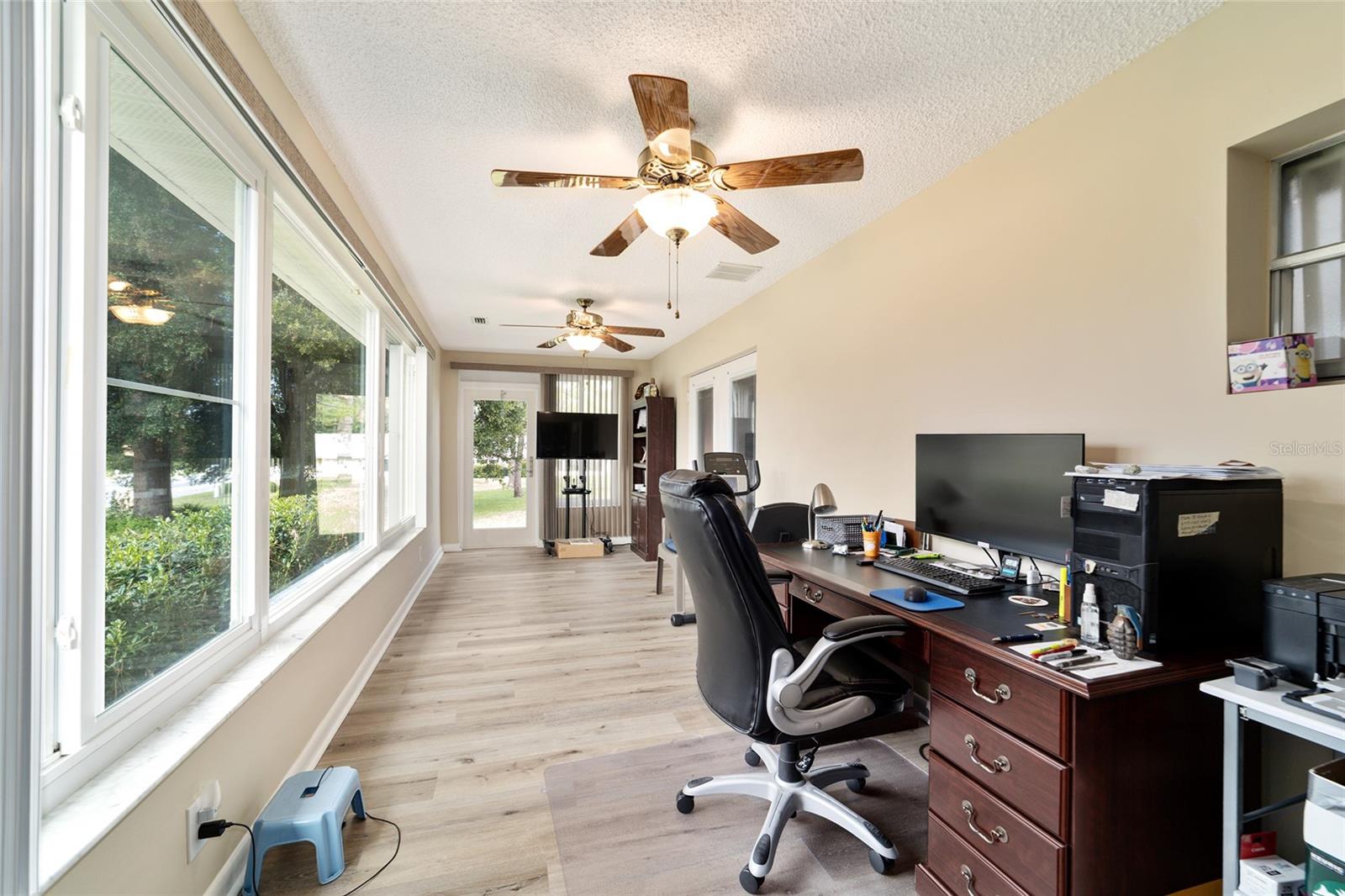 ON TOP OF THE WORLD - Residential