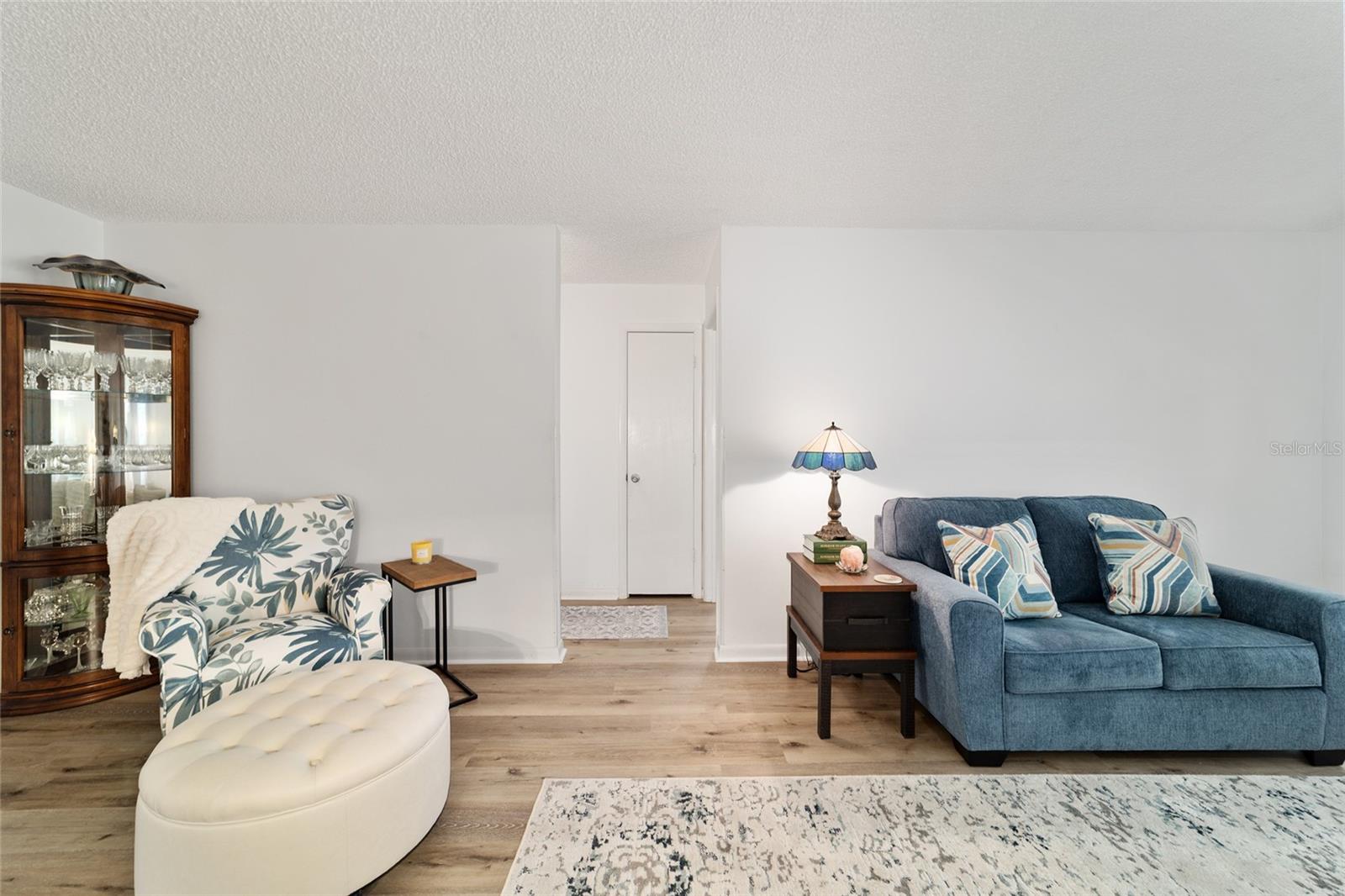 ON TOP OF THE WORLD - Residential