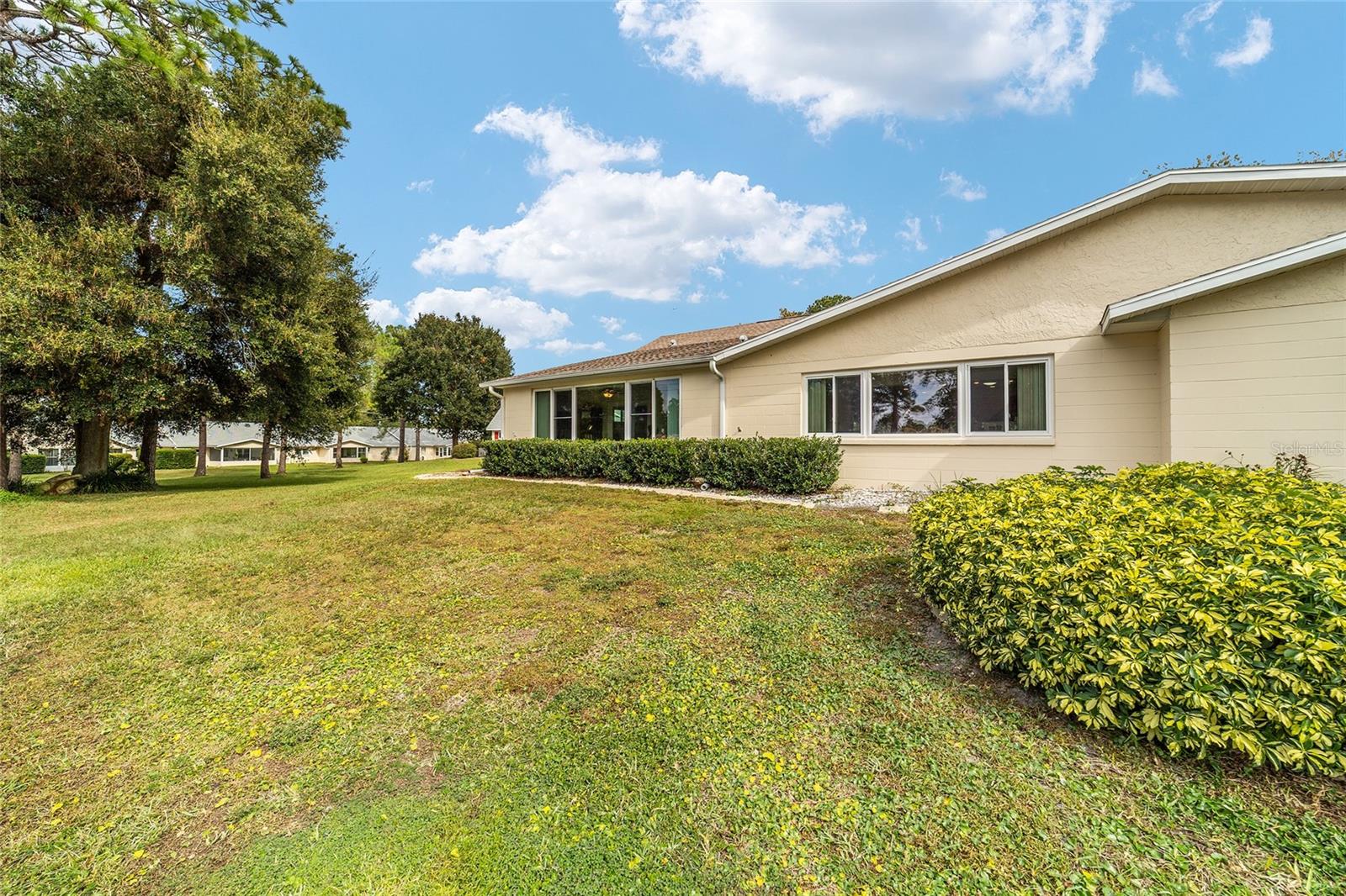 ON TOP OF THE WORLD - Residential